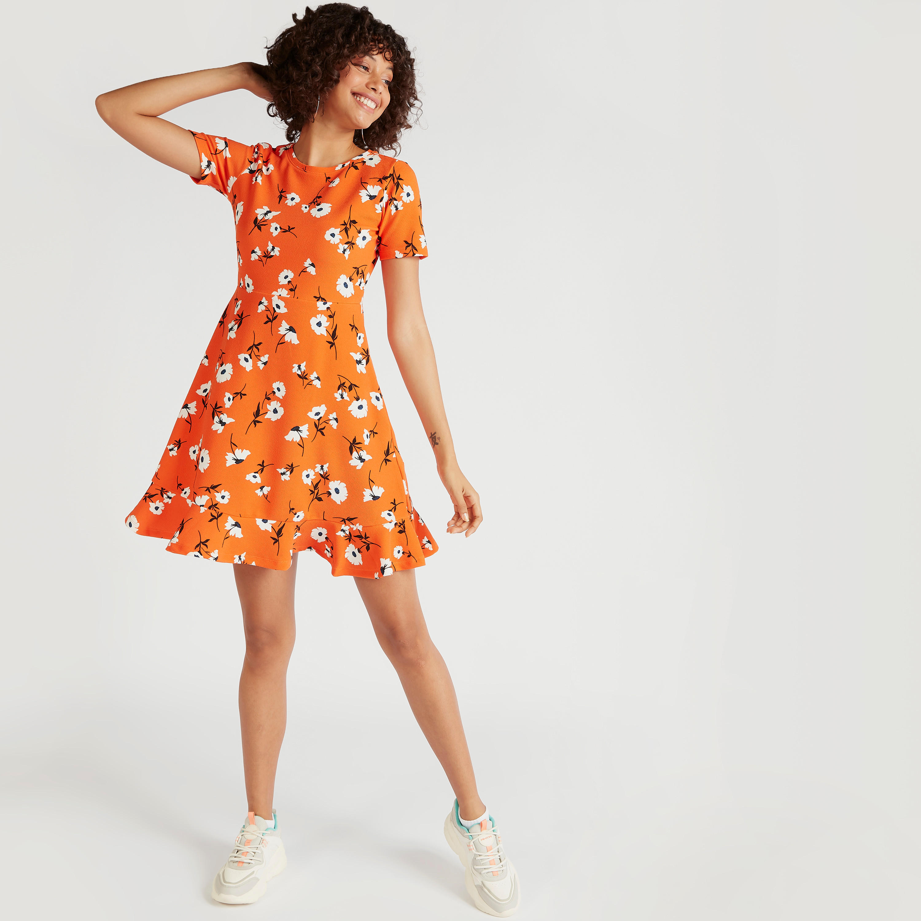 فستان إيه لاين قصير بطبعات أزهار وأكمام قصيرة-women-clothing-dresses-image-2