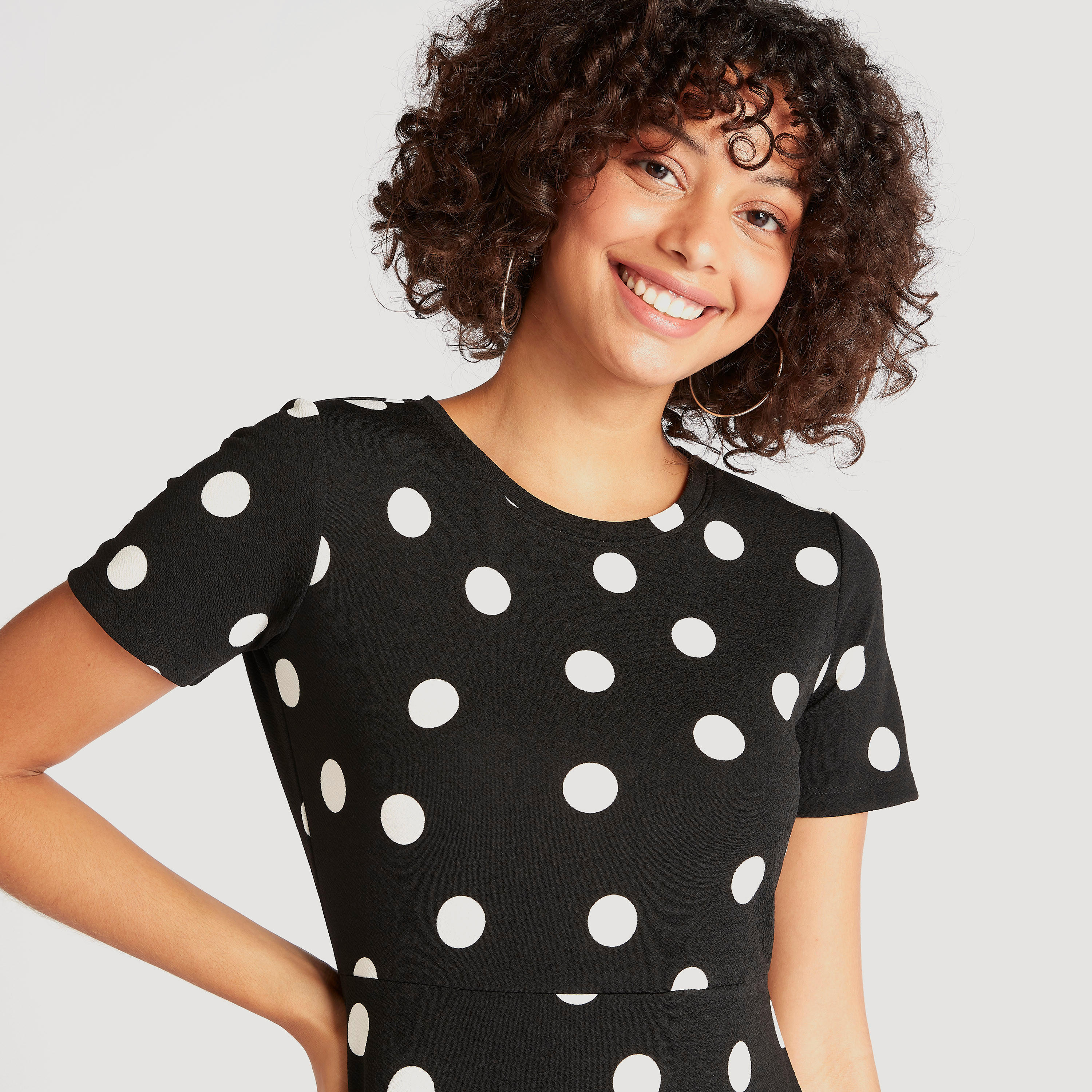 فستان قصير إيه لاين بطبعات منقّطة وأكمام قصيرة-women-clothing-dresses-image-7