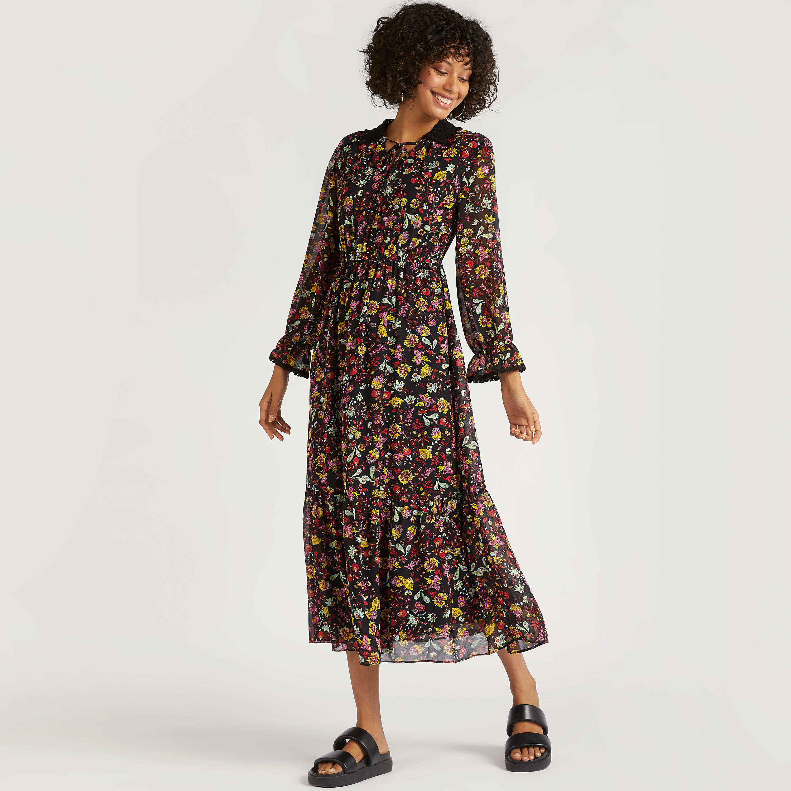 فستان متعدّد الطبقات ميدي إيه لاين بطبعات أزهار وأكمام طويلة وخصر مطّاطي-women-clothing-dresses-image-1