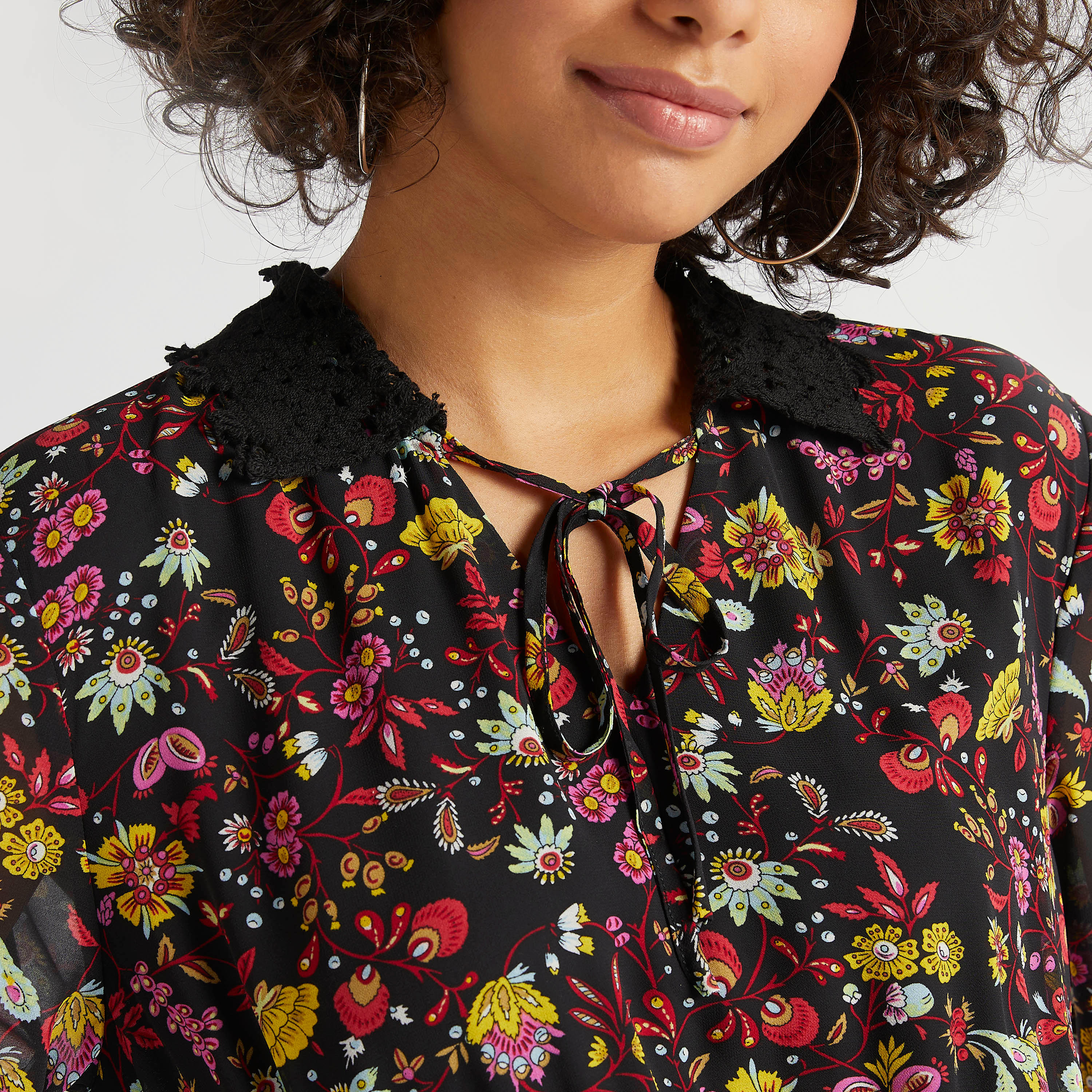 فستان متعدّد الطبقات ميدي إيه لاين بطبعات أزهار وأكمام طويلة وخصر مطّاطي-women-clothing-dresses-image-3