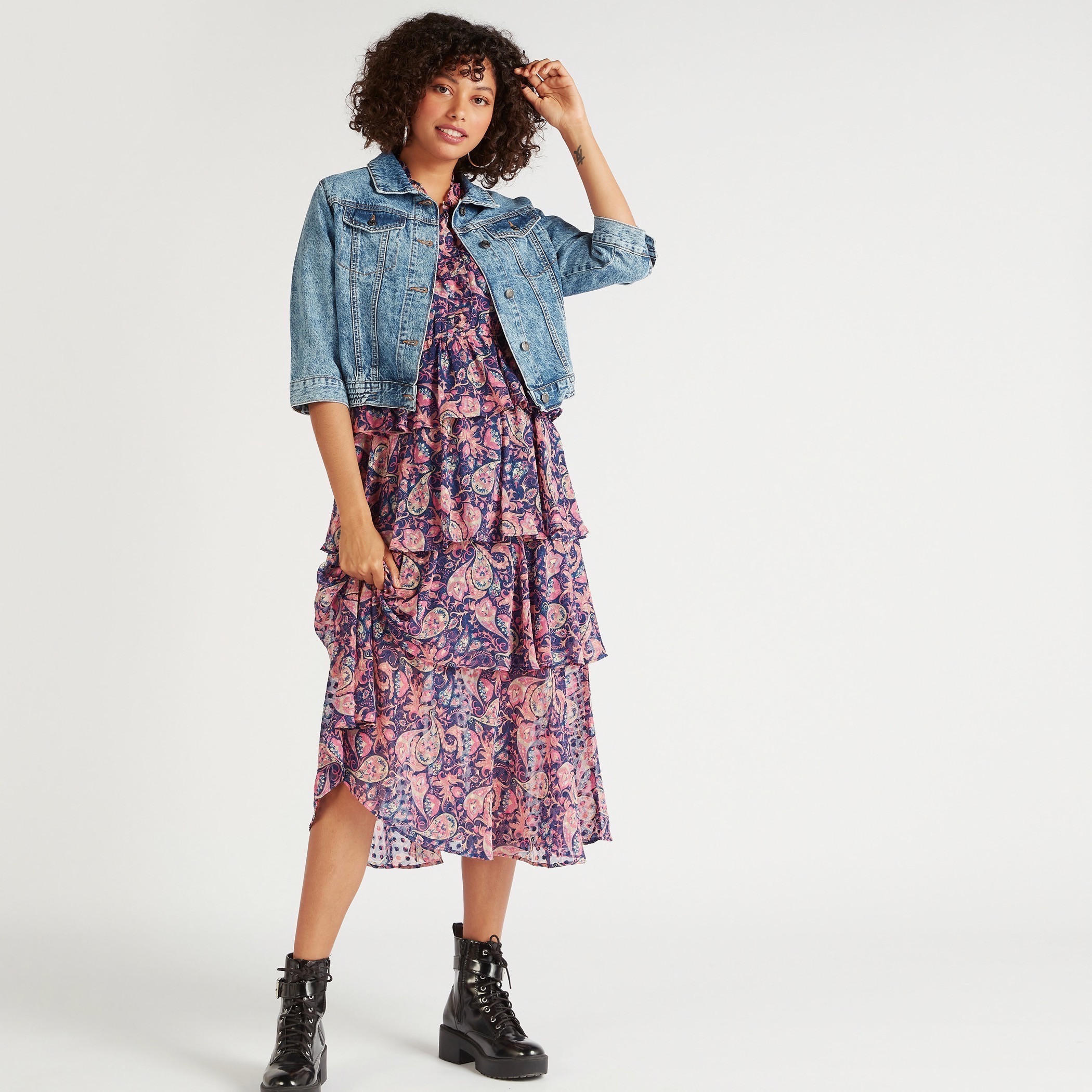 فستان ميدي إيه لاين متعدّد الطبقات بطبعات بيزلي وأكمام منفوخة-women-clothing-dresses-image-7