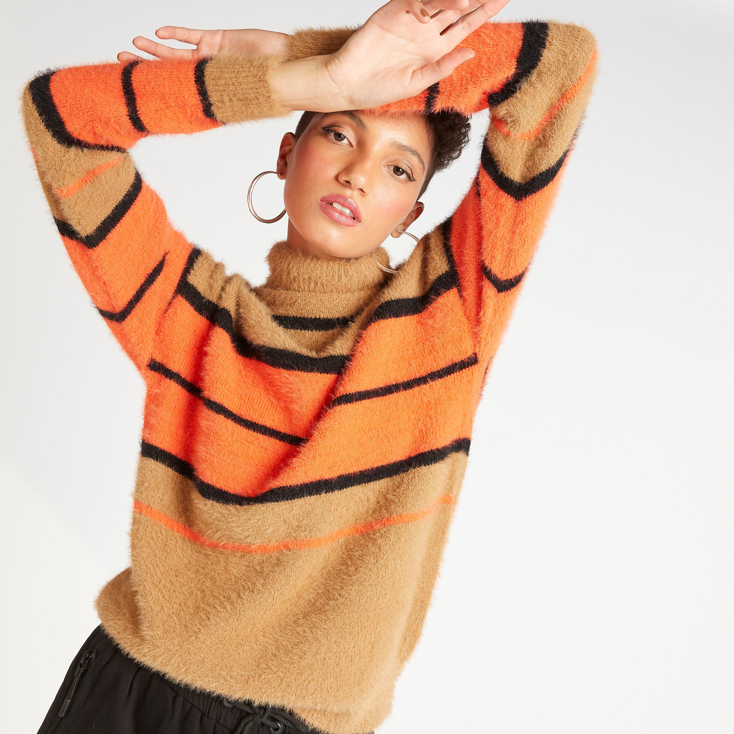 كنزة مقلّمة بأكمام طويلة وياقة عالية-women-clothing-cardigansandjumpers-jumpers-image-6