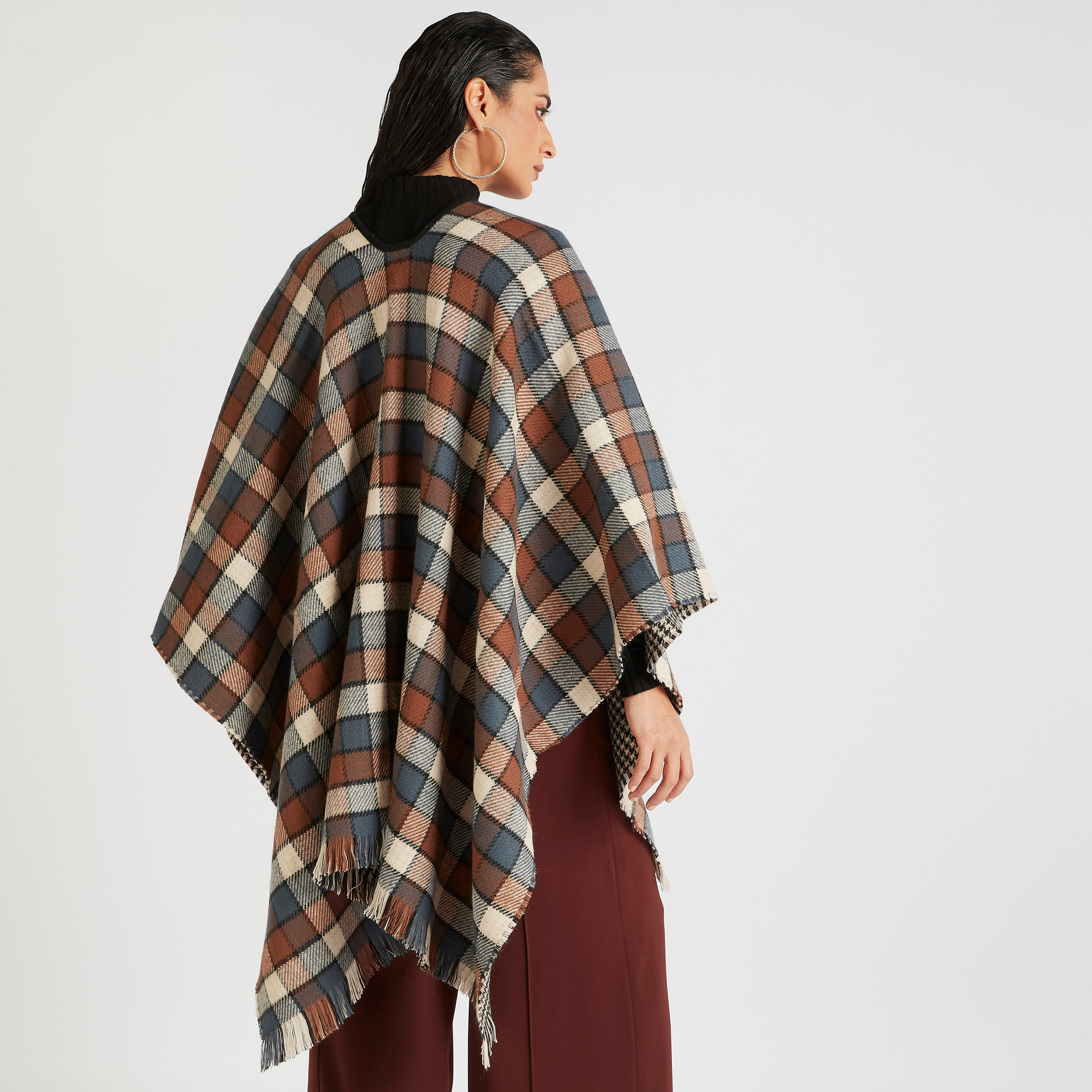 Checked Reversible Poncho with Toggle Button Closure-women-winterwear-coatsandjackets-jackets-image-4