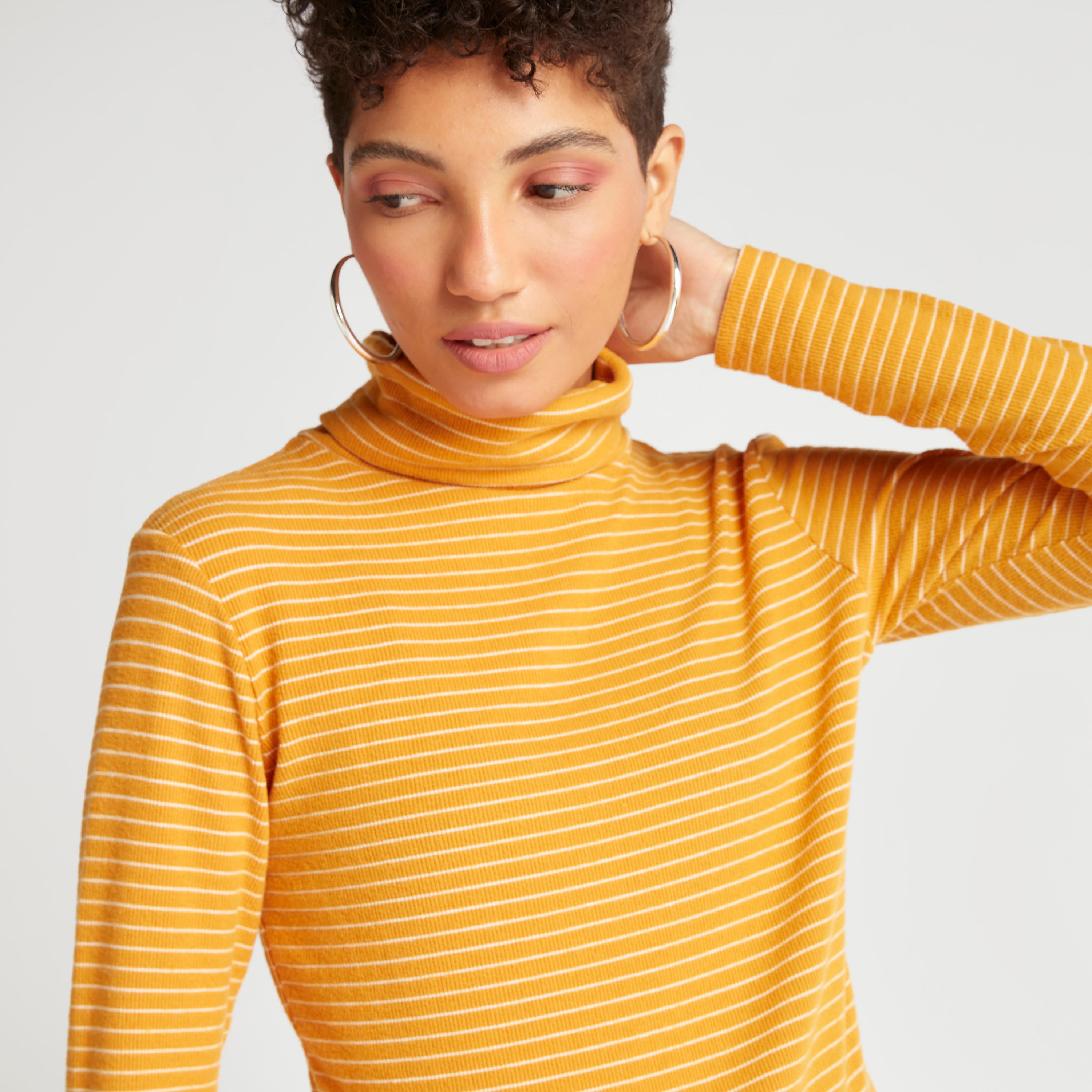 كنزة مخطّطة بياقة عالية وأكمام طويلة-women-clothing-cardigansandjumpers-jumpers-image-2