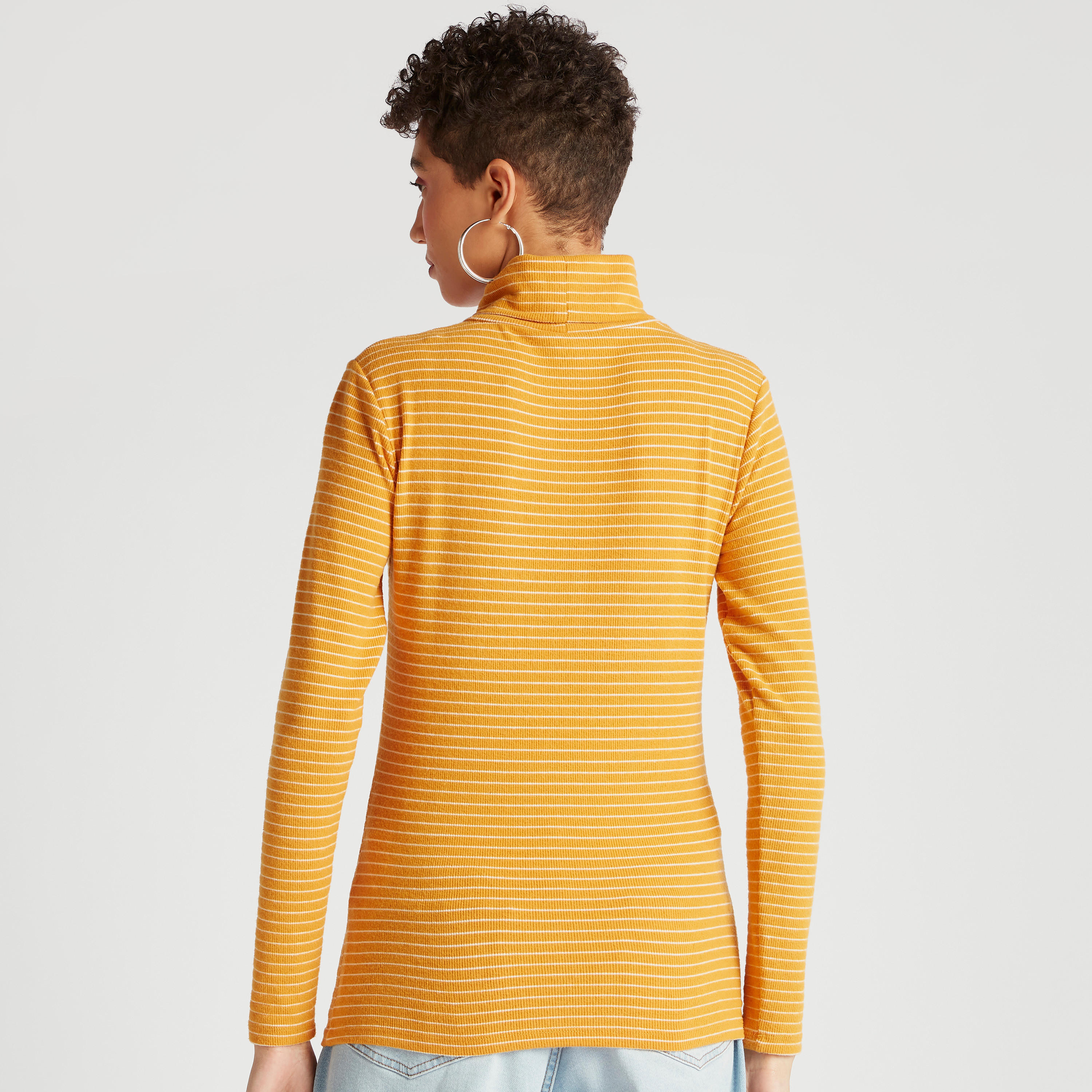 كنزة مخطّطة بياقة عالية وأكمام طويلة-women-clothing-cardigansandjumpers-jumpers-image-1