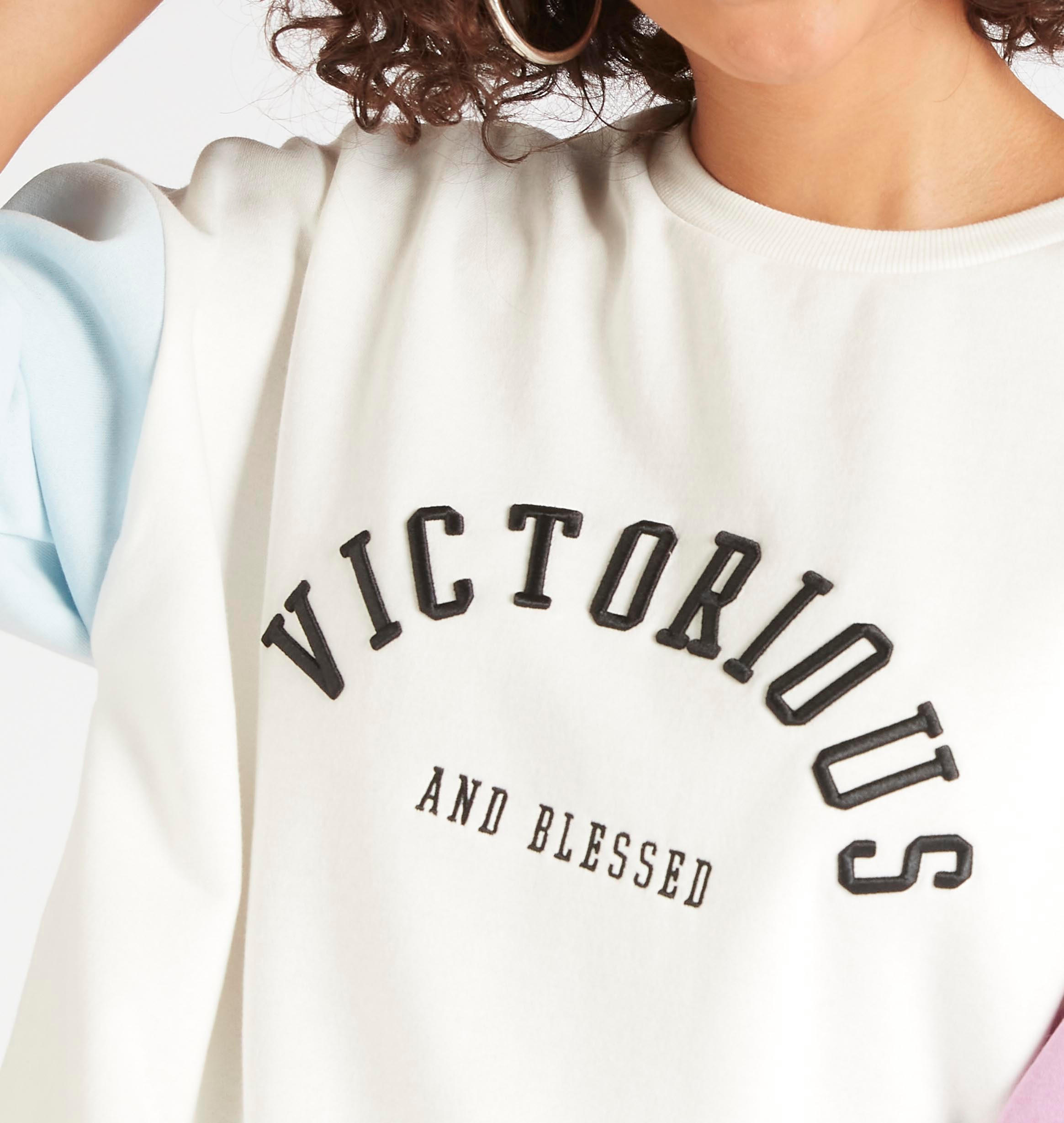 Printed Crew Neck Sweatshirt with Long Sleeves-women-winterwear-hoodiesandsweatshirts-sweatshirts-image-3
