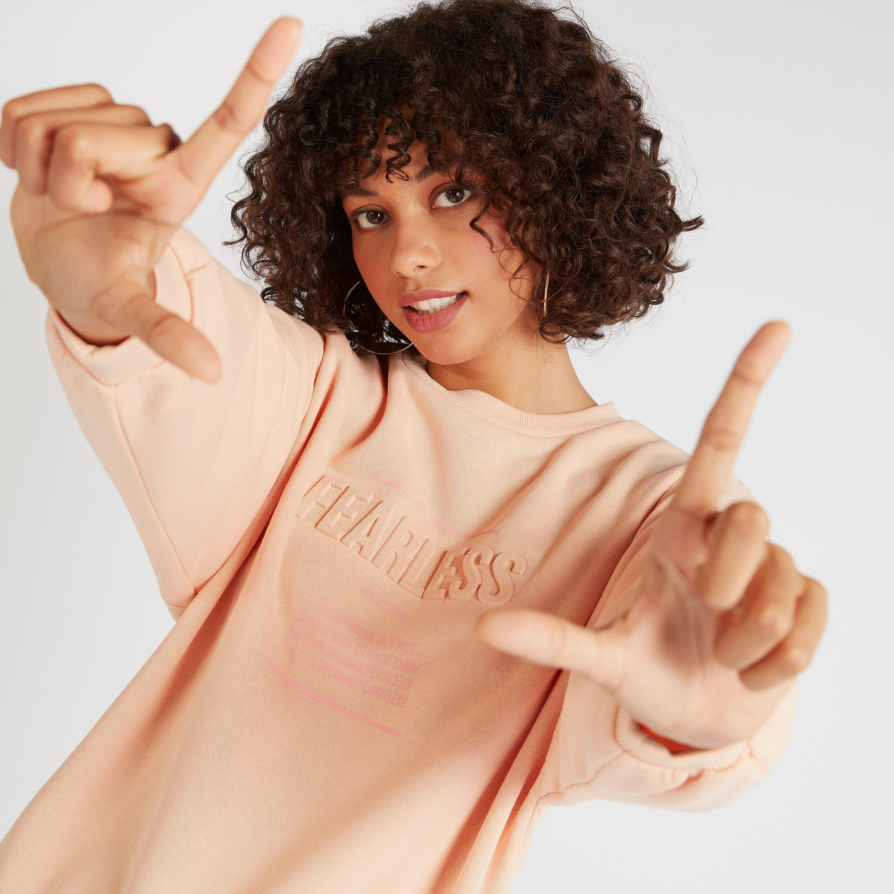 سويت شيرت منقوش بياقة ضيقة وأكمام طويلة-women-winterwear-hoodiesandsweatshirts-sweatshirts-image-6