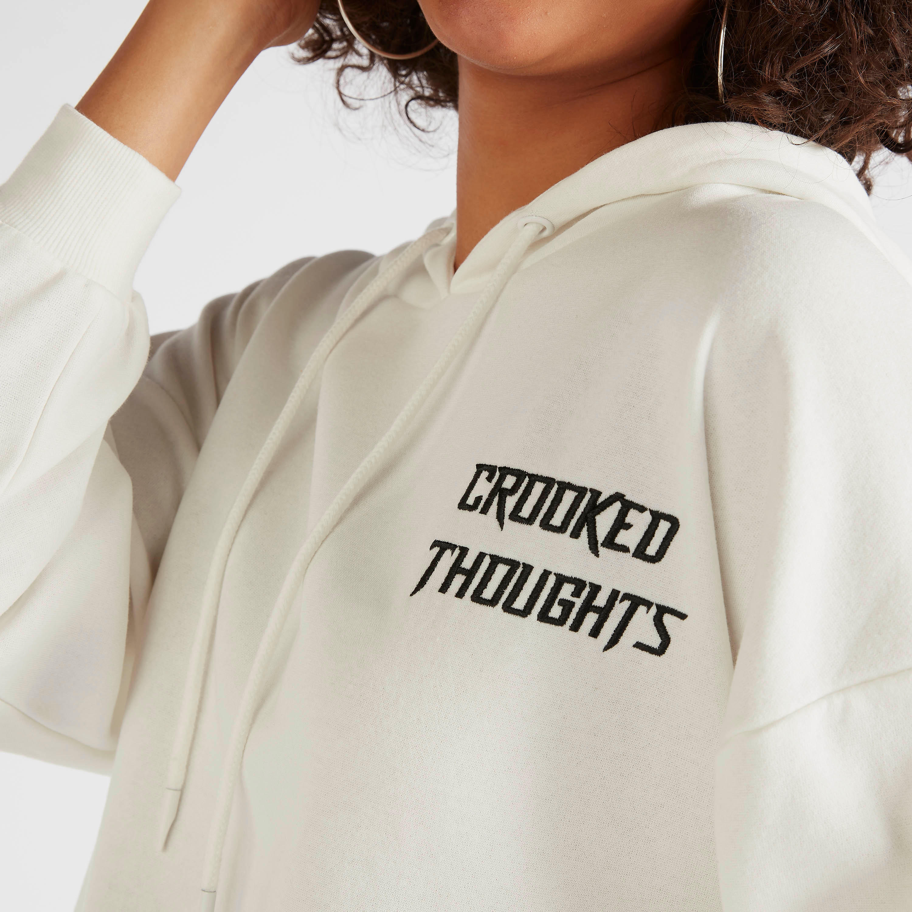 سويت شيرت بياقة بقبّعة وطبعات نصيّة-women-winterwear-hoodiesandsweatshirts-sweatshirts-image-6