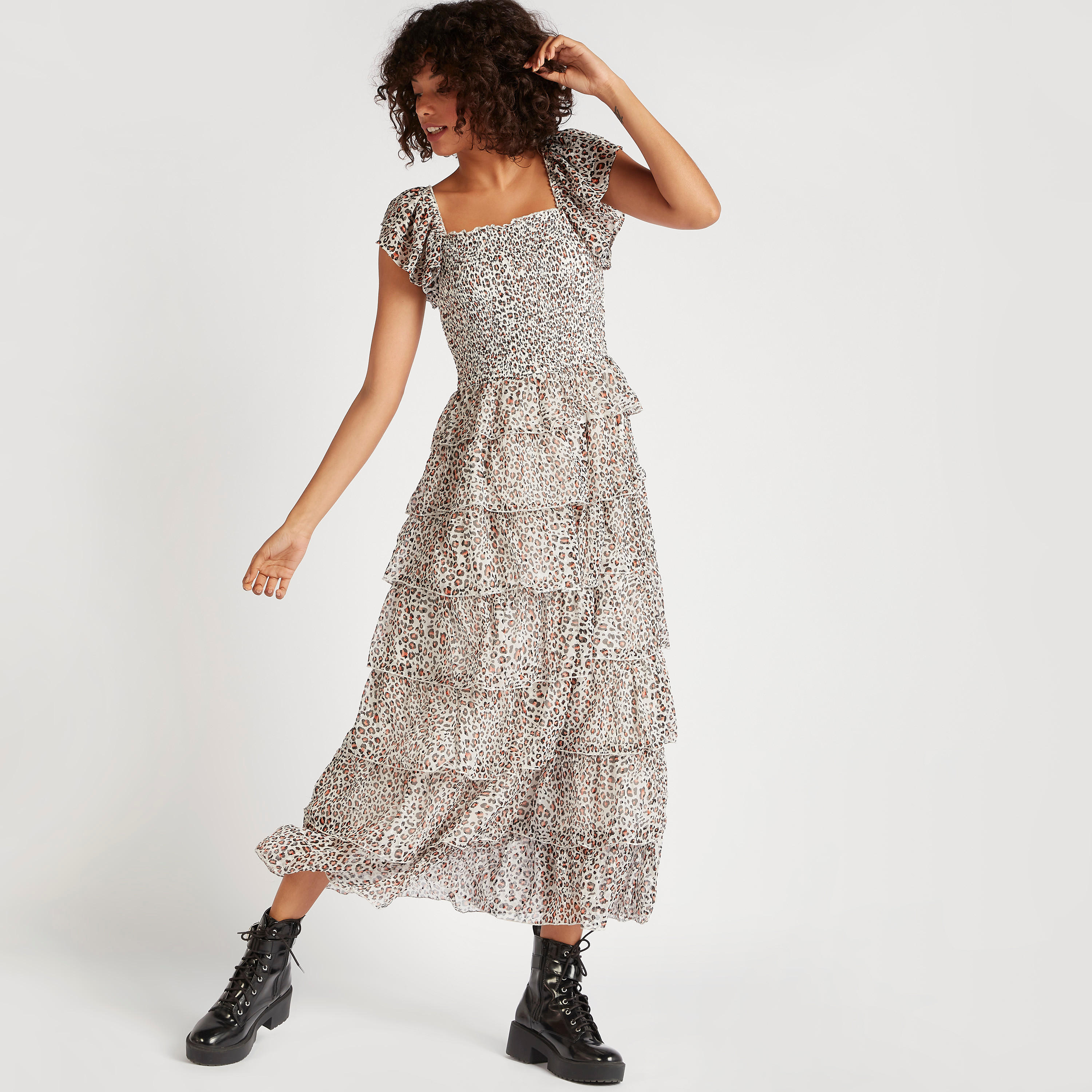 فستان ميدي إيه لاين بطبعات حيوانات وتفاصيل كشكش-women-clothing-dresses-image-1