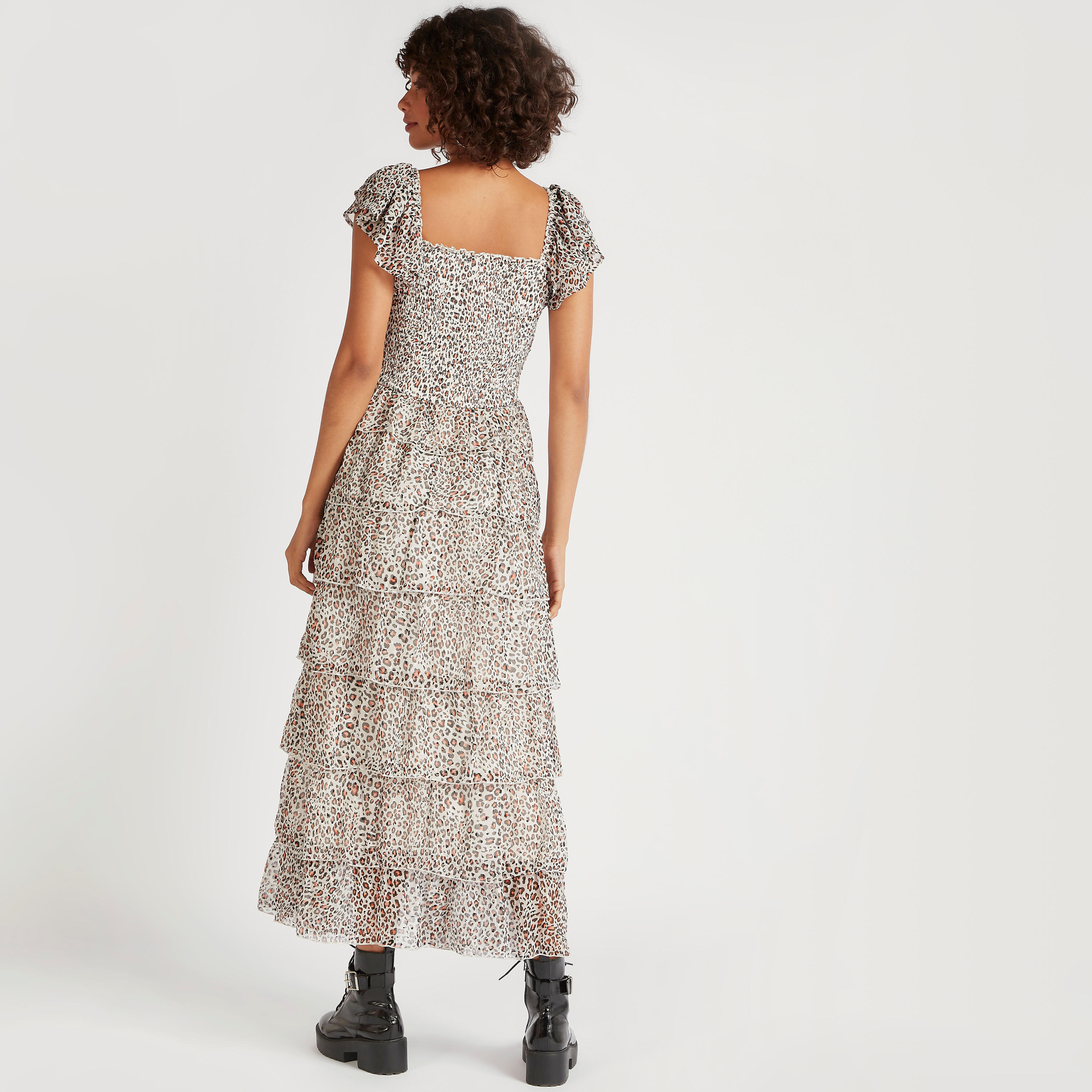 فستان ميدي إيه لاين بطبعات حيوانات وتفاصيل كشكش-women-clothing-dresses-image-4