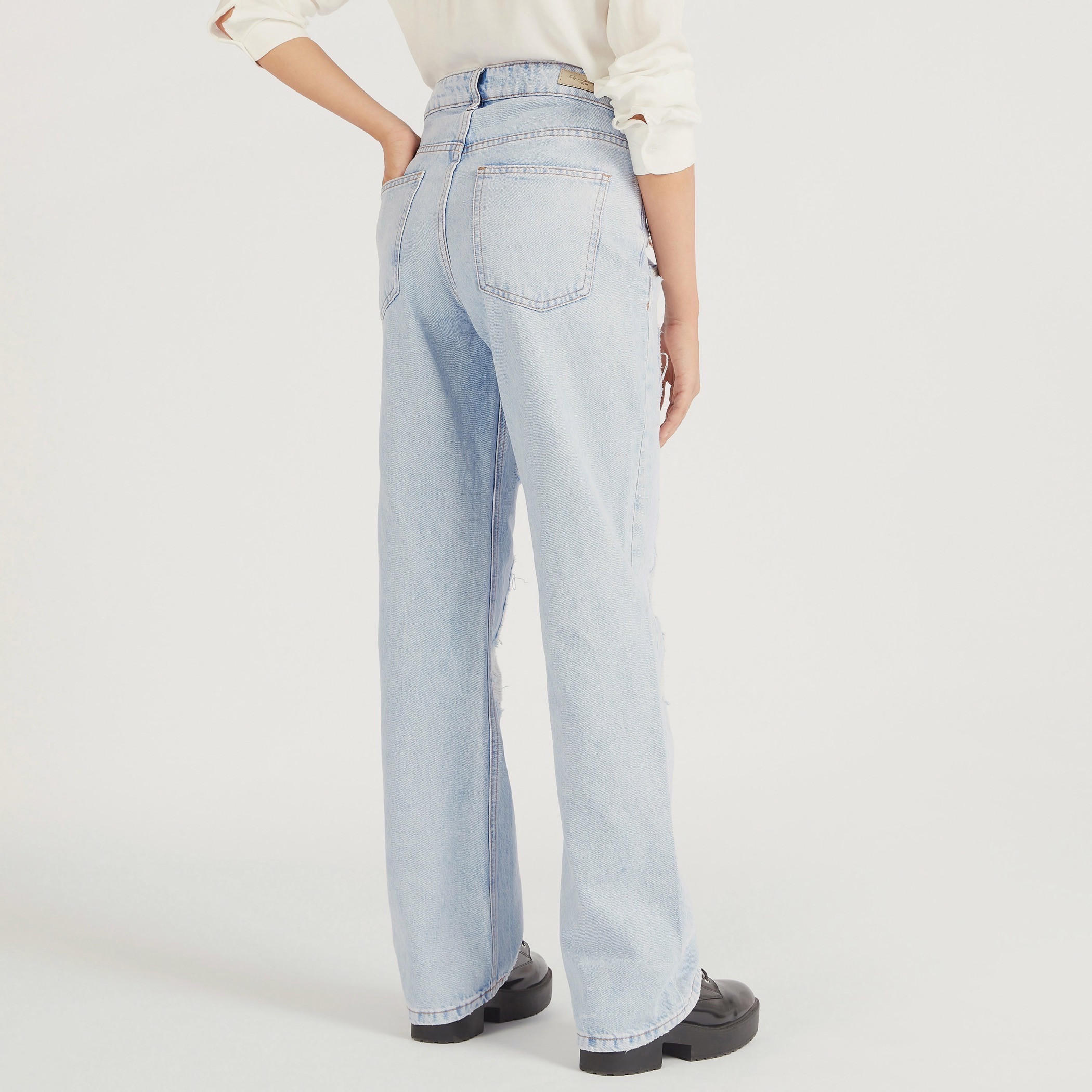 بنطلون جينز مضلّع بقصّة مستقيمة وخصر مرتفع وجيوب وزر إغلاق-women-clothing-bottoms-jeans-image-4