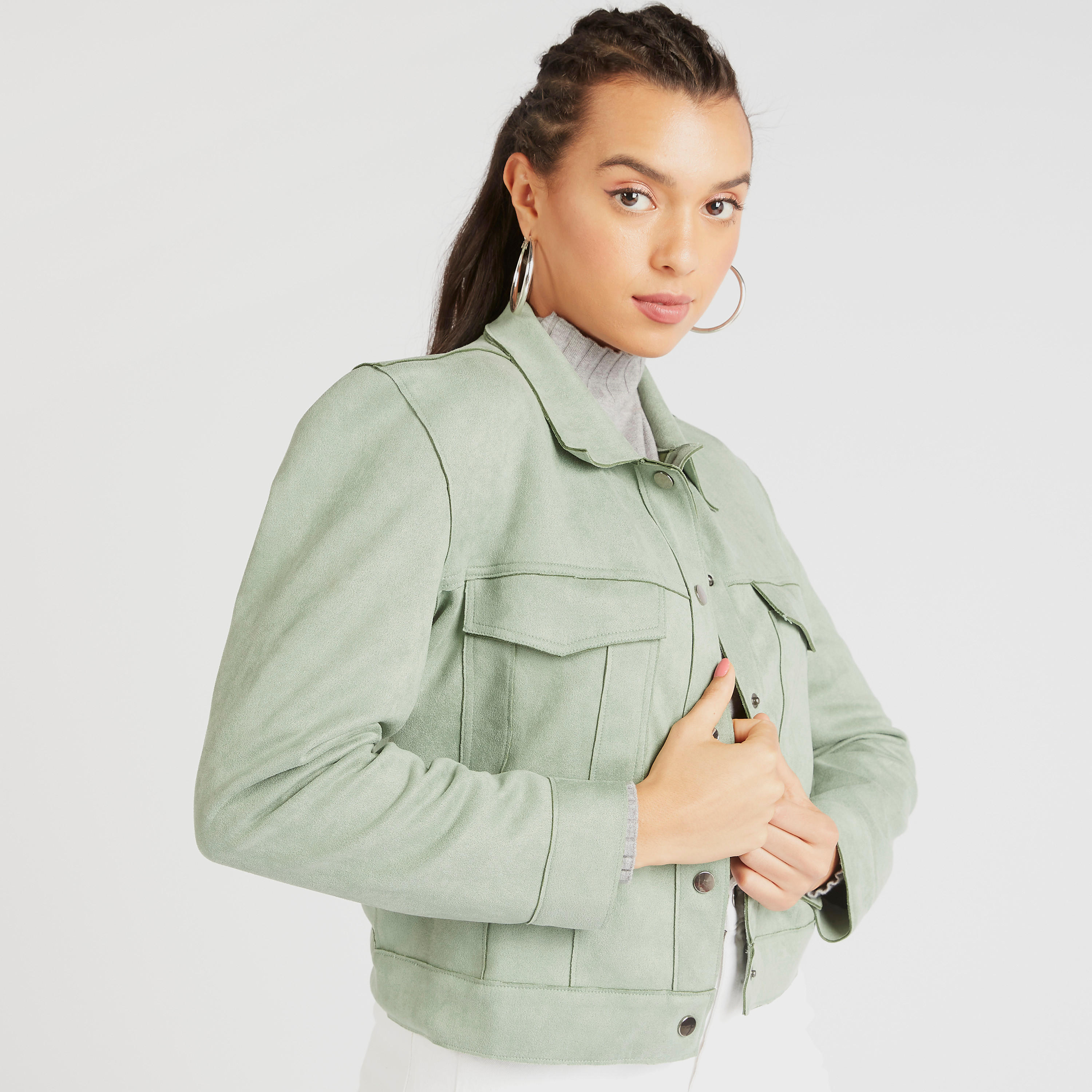 جاكيت خفيف سادة بزر علوي وأكمام طويلة وجيوب-women-winterwear-coatsandjackets-jackets-image-1