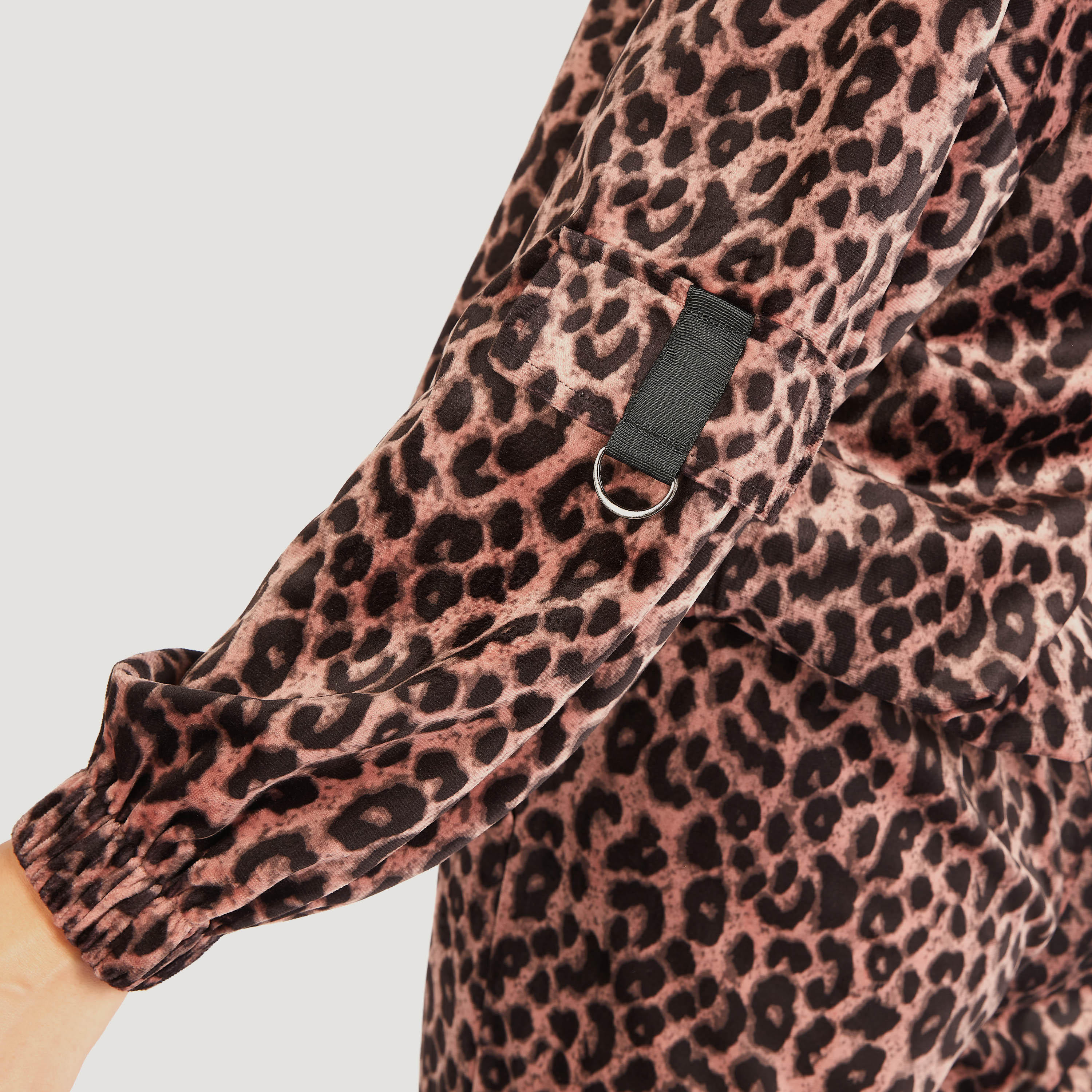 هودي بأكمام طويلة وطبعات حيوانات-women-winterwear-hoodiesandsweatshirts-hoodies-image-3