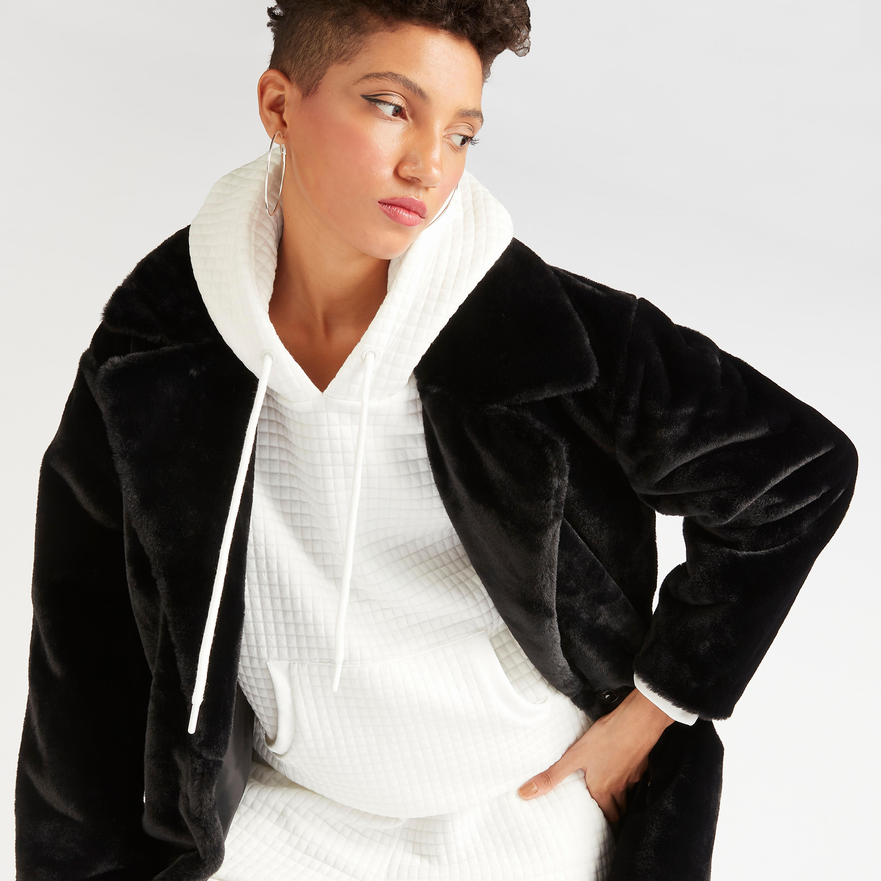 جاكيت طويل بارز الملمس بياقة عادية-women-winterwear-coatsandjackets-jackets-image-5