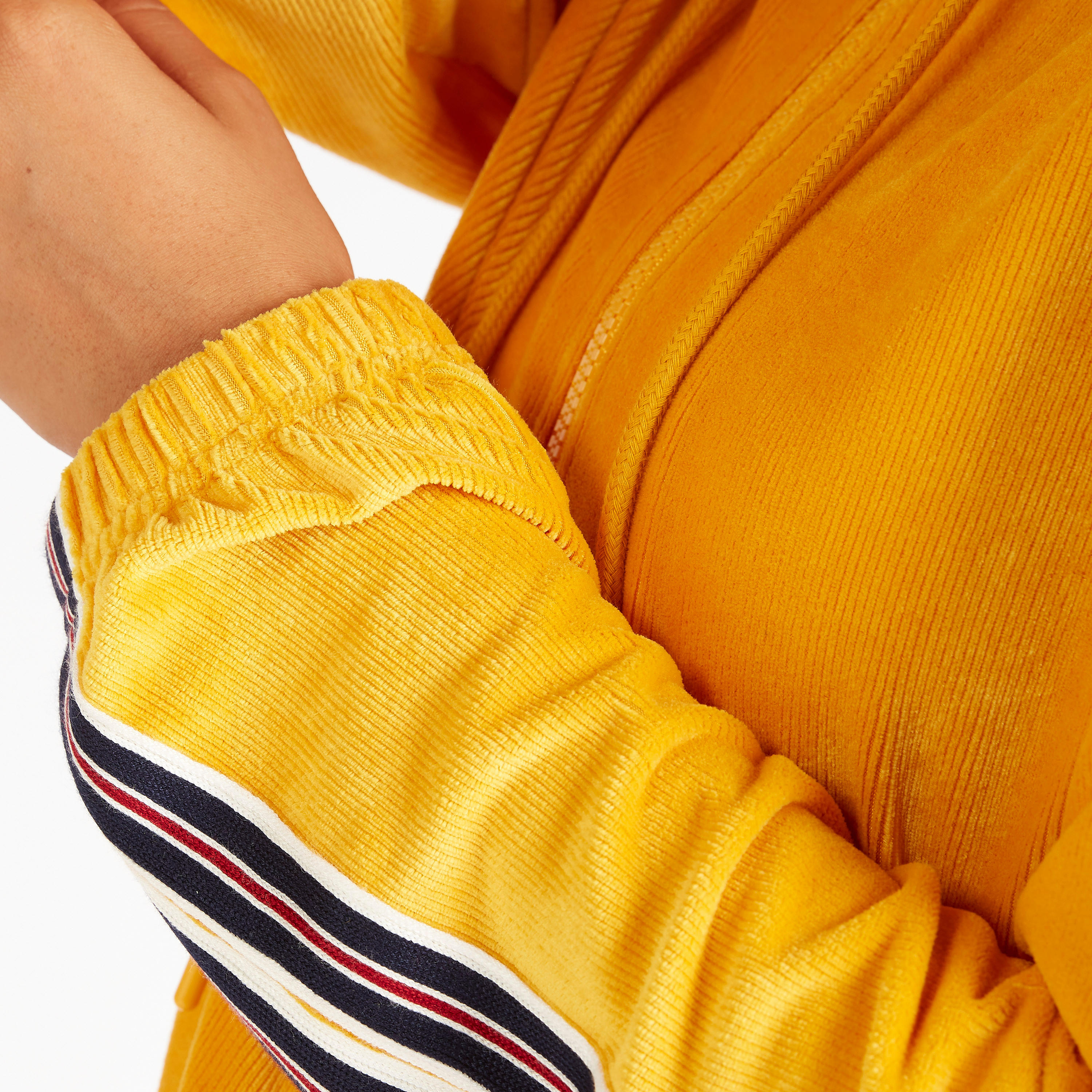 جاكيت بارز الملمس بسحّاب إغلاق وقبّعة وأكمام طويلة-women-winterwear-coatsandjackets-jackets-image-8