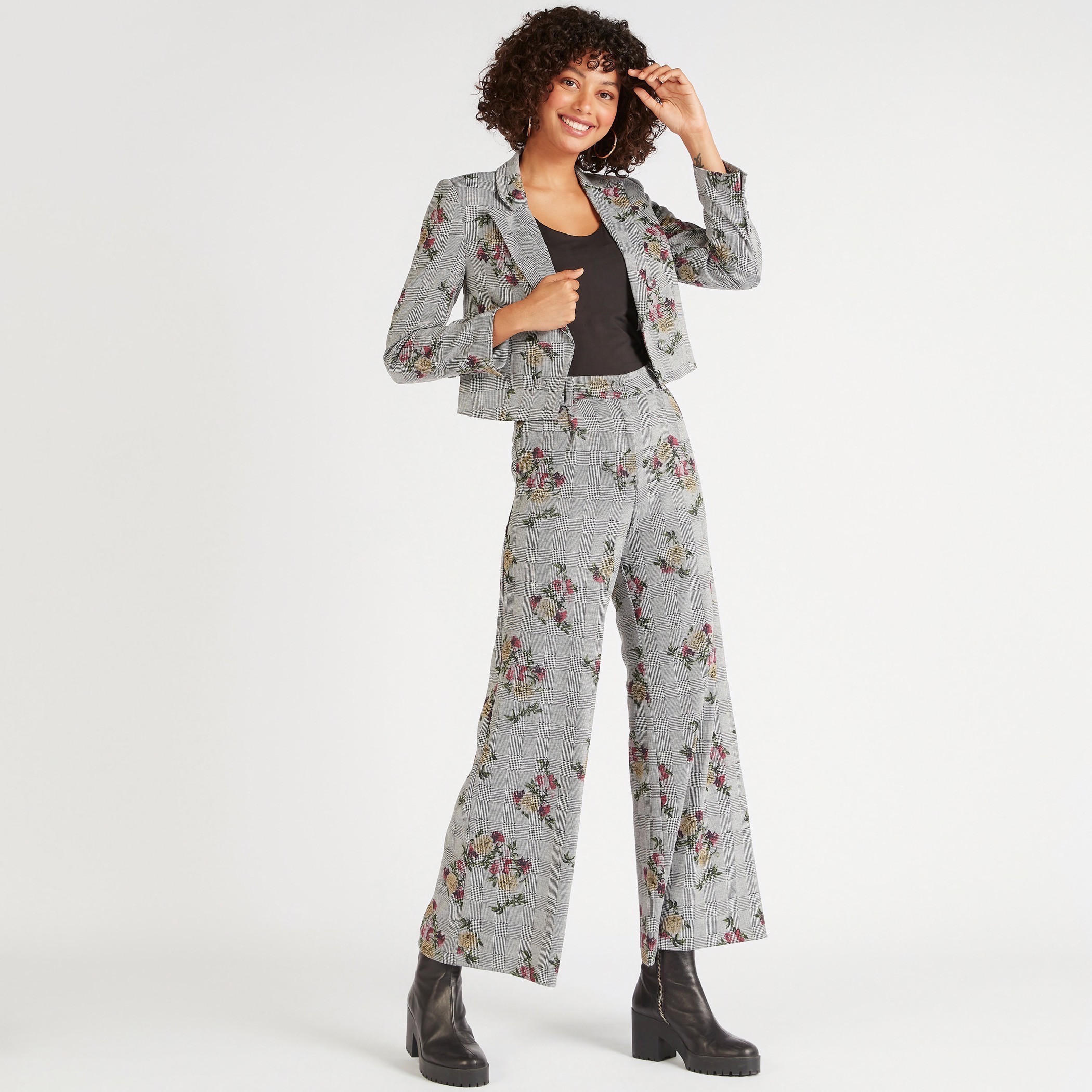 بنطلون بالازو بخصر مرتفع وطبعات زهور وجيوب-women-clothing-bottoms-trousers-image-2