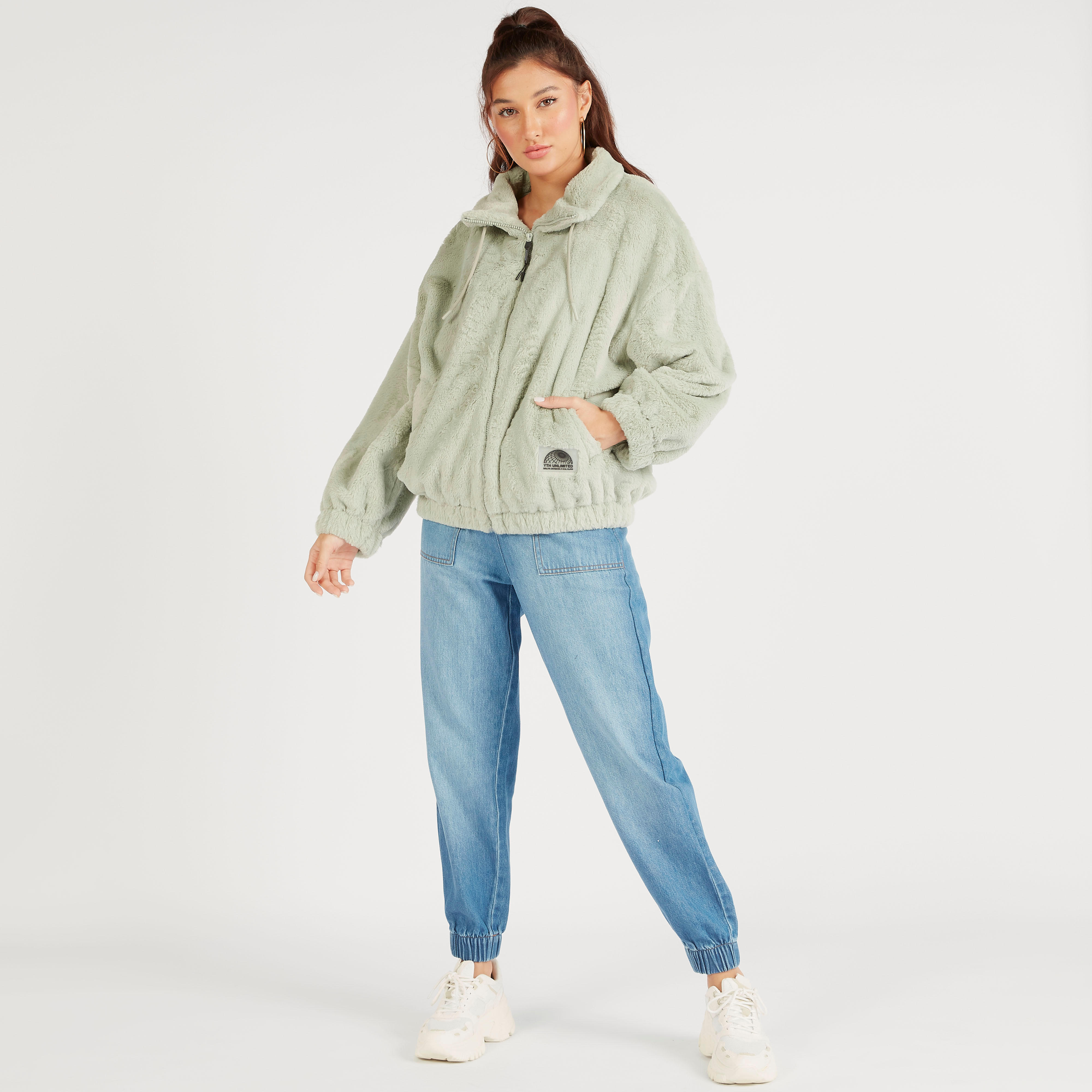 جاكيت صوف بارز الملمس بسحاب وياقة عادية وأكمام طويلة-women-winterwear-coatsandjackets-jackets-image-2
