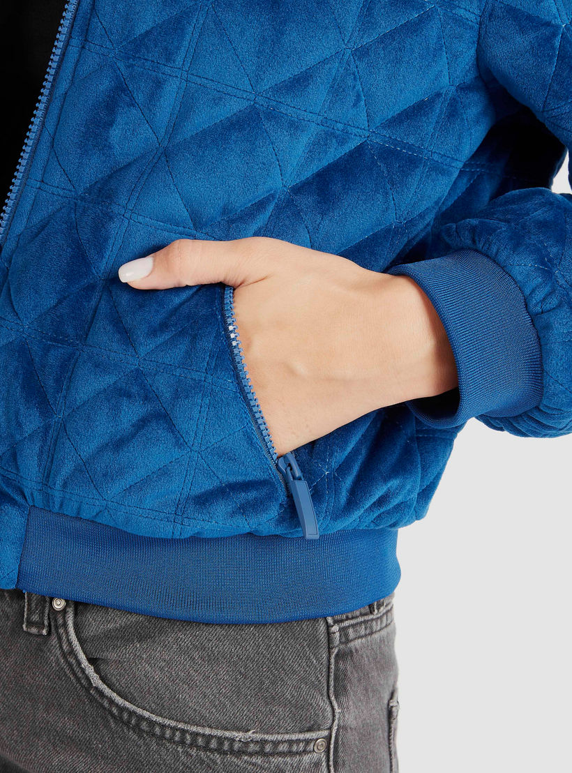 جاكيت بومبر مبطّن بسحّاب وجيوب وأكمام طويلة-women-winterwear-coatsandjackets-jackets-image-4