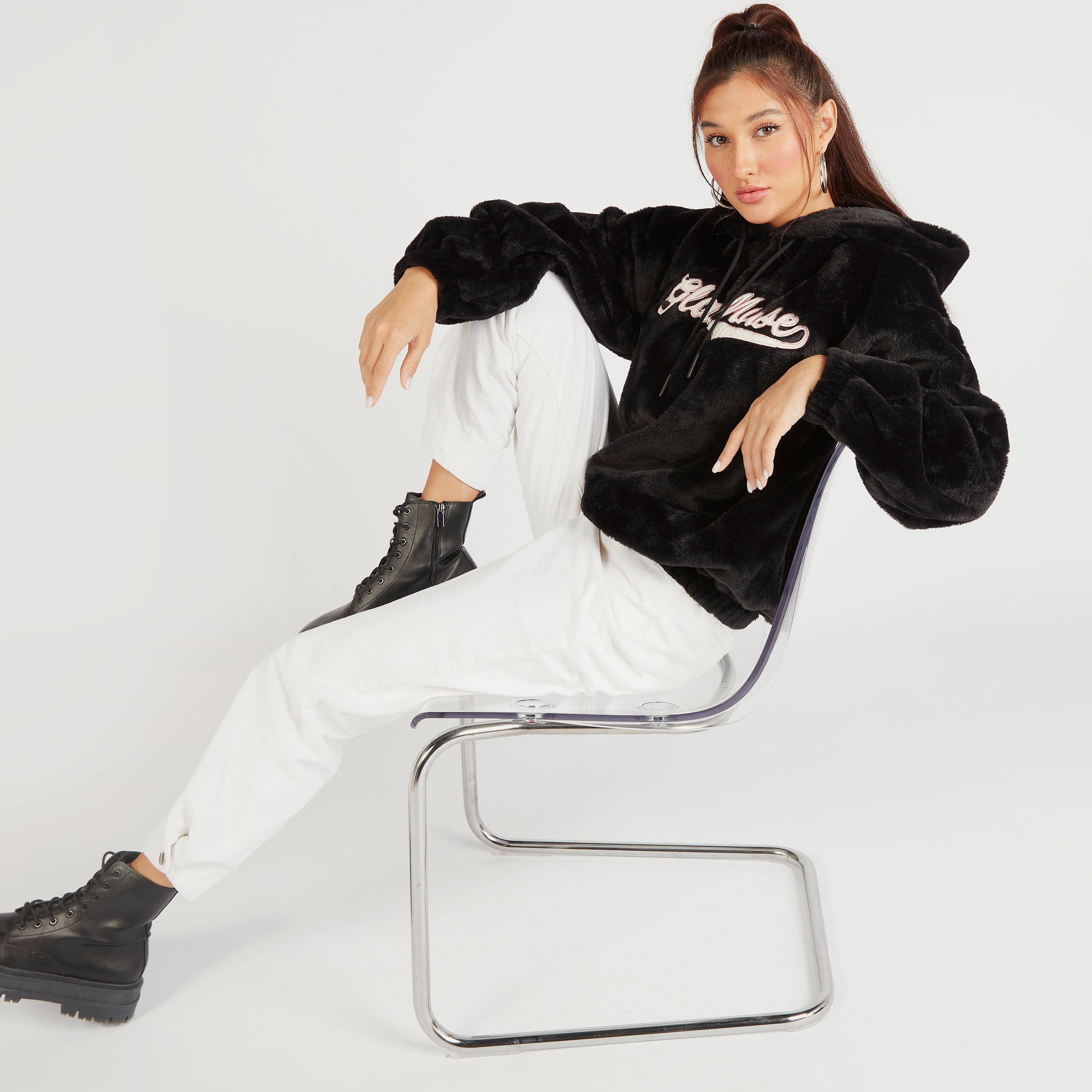 سويت شيرت بارز الملمس بأكمام طويلة وقبعة-women-winterwear-hoodiesandsweatshirts-hoodies-image-2