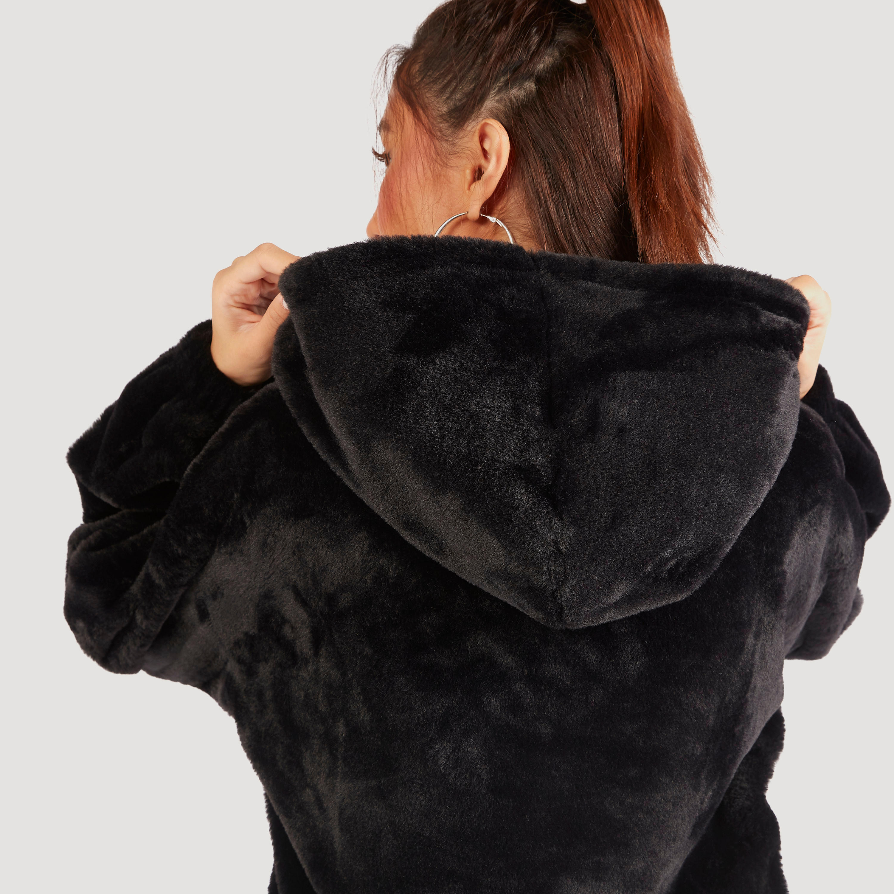 سويت شيرت بارز الملمس بأكمام طويلة وقبعة-women-winterwear-hoodiesandsweatshirts-hoodies-image-8