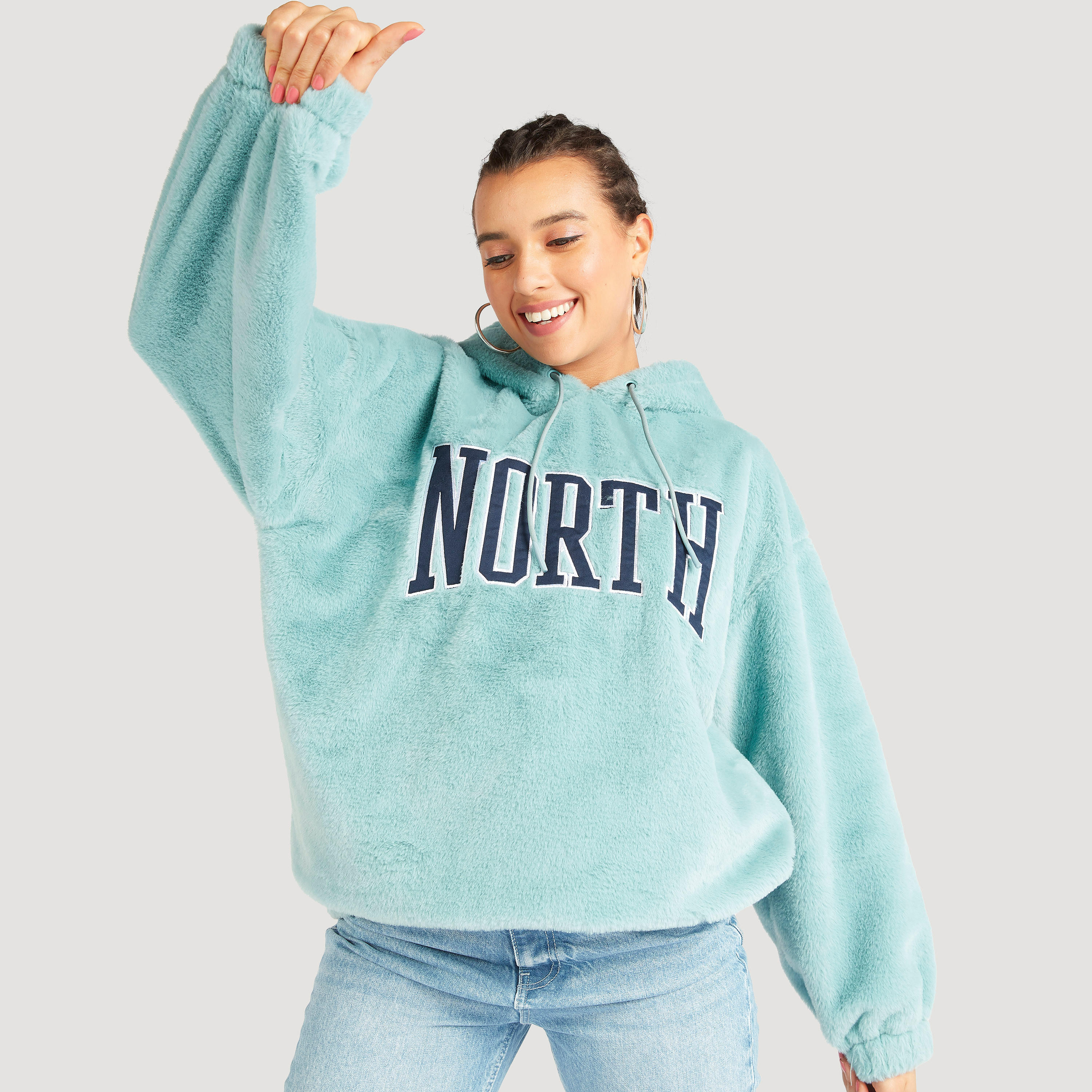 سويت شيرت بارز الملمس بأكمام طويلة وقبعة-women-winterwear-hoodiesandsweatshirts-hoodies-image-1