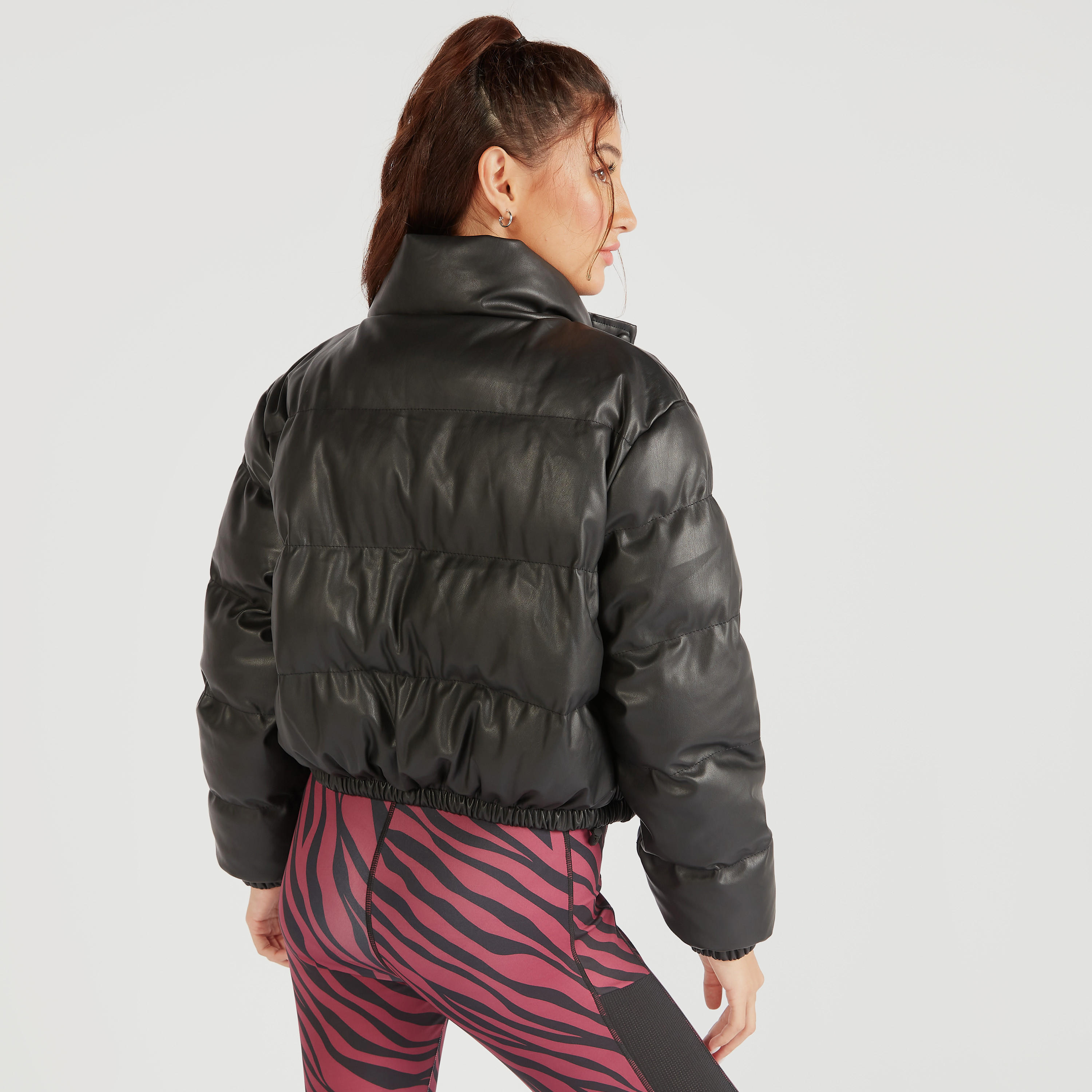جاكيت منفوخ مبطّن بسحّاب إغلاق وجيوب-women-winterwear-coatsandjackets-jackets-image-4