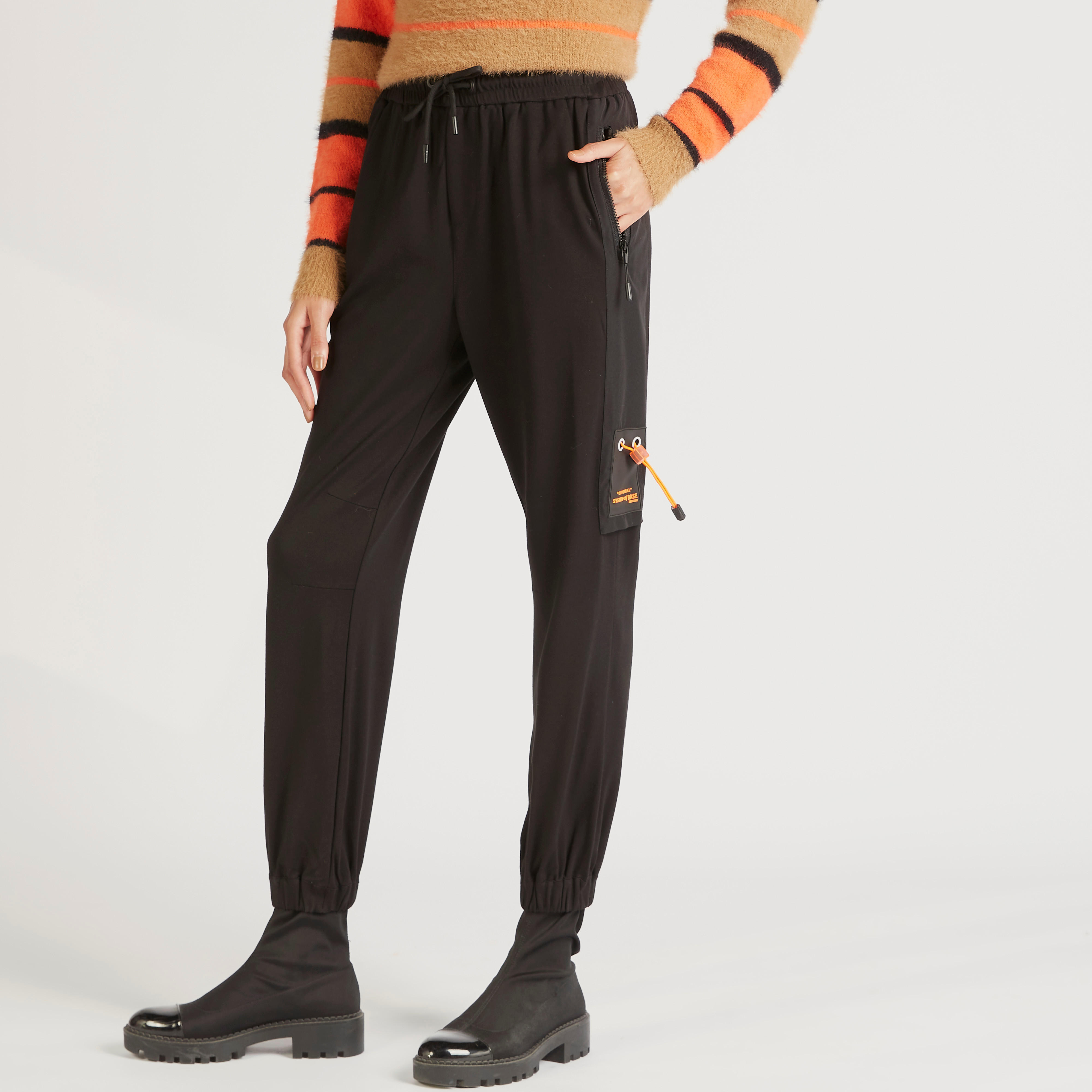 بنطلون رياضي بقصّة مريحة وخصر مرتفع ورباط إغلاق-women-clothing-bottoms-joggers-image-2
