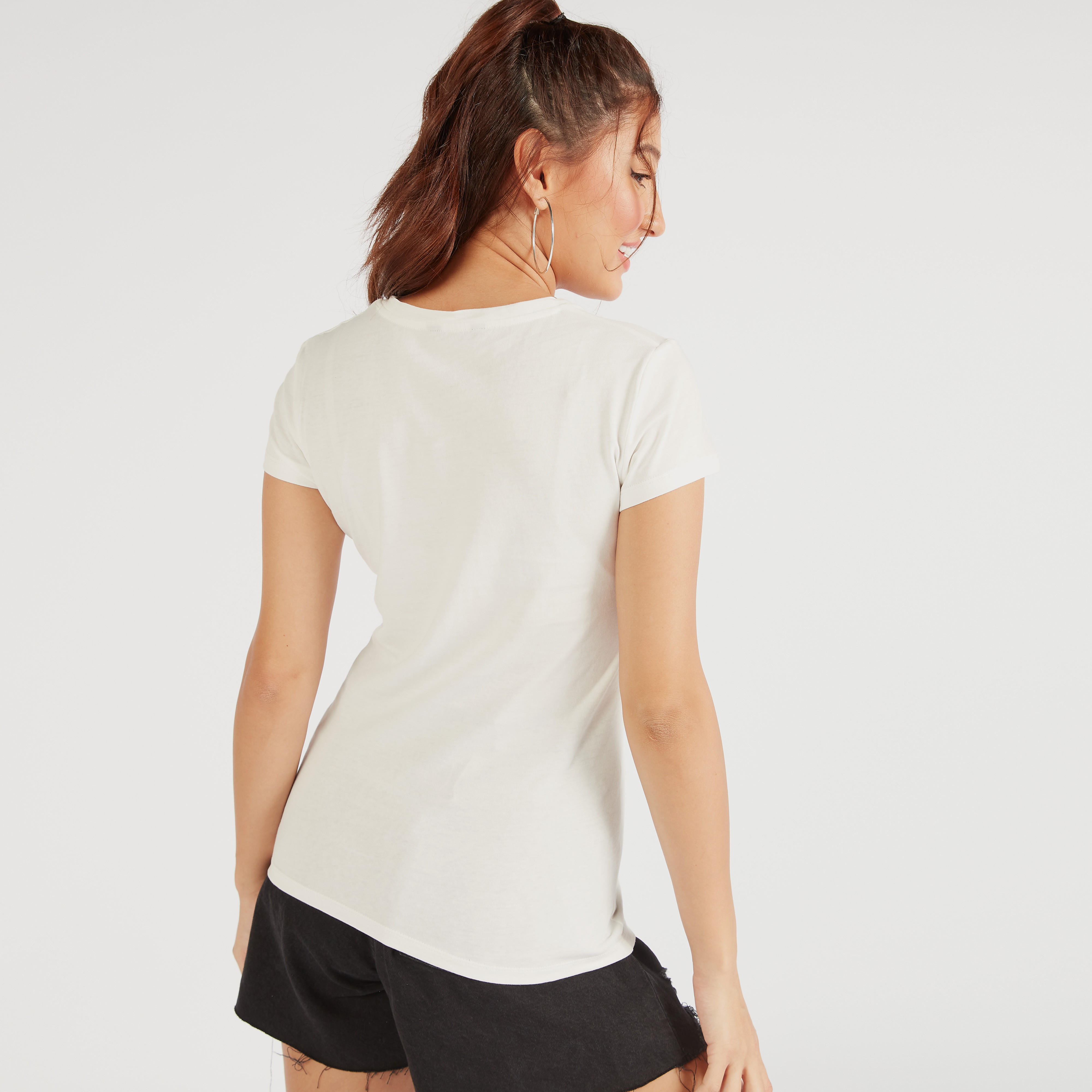 تيشيرت بياقة ضيّقة وأكمام كاب وطَبعات-women-clothing-tshirts-image-4