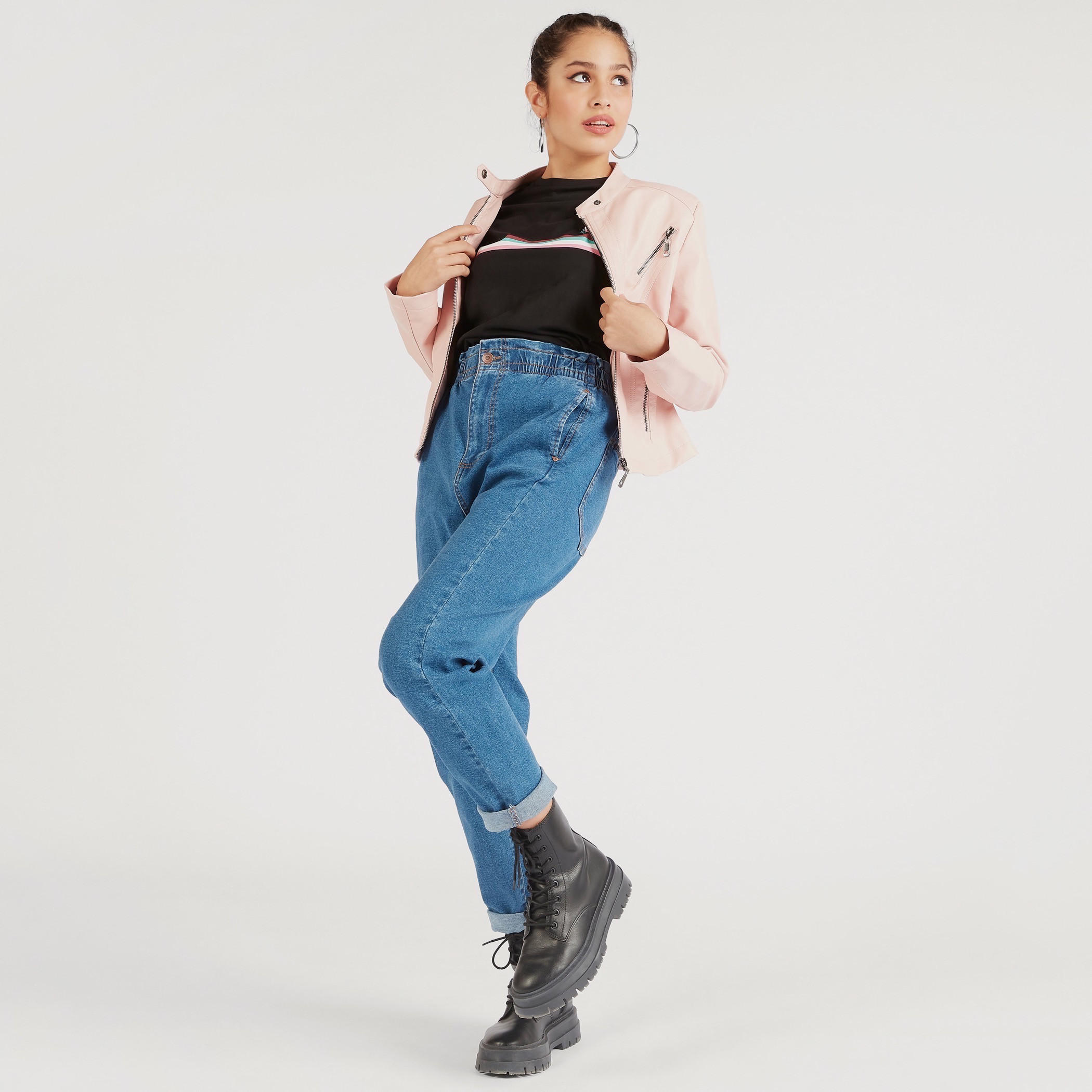 تيشيرت بياقة ضيّقة وأكمام كاب وطَبعات-women-clothing-tshirts-image-2