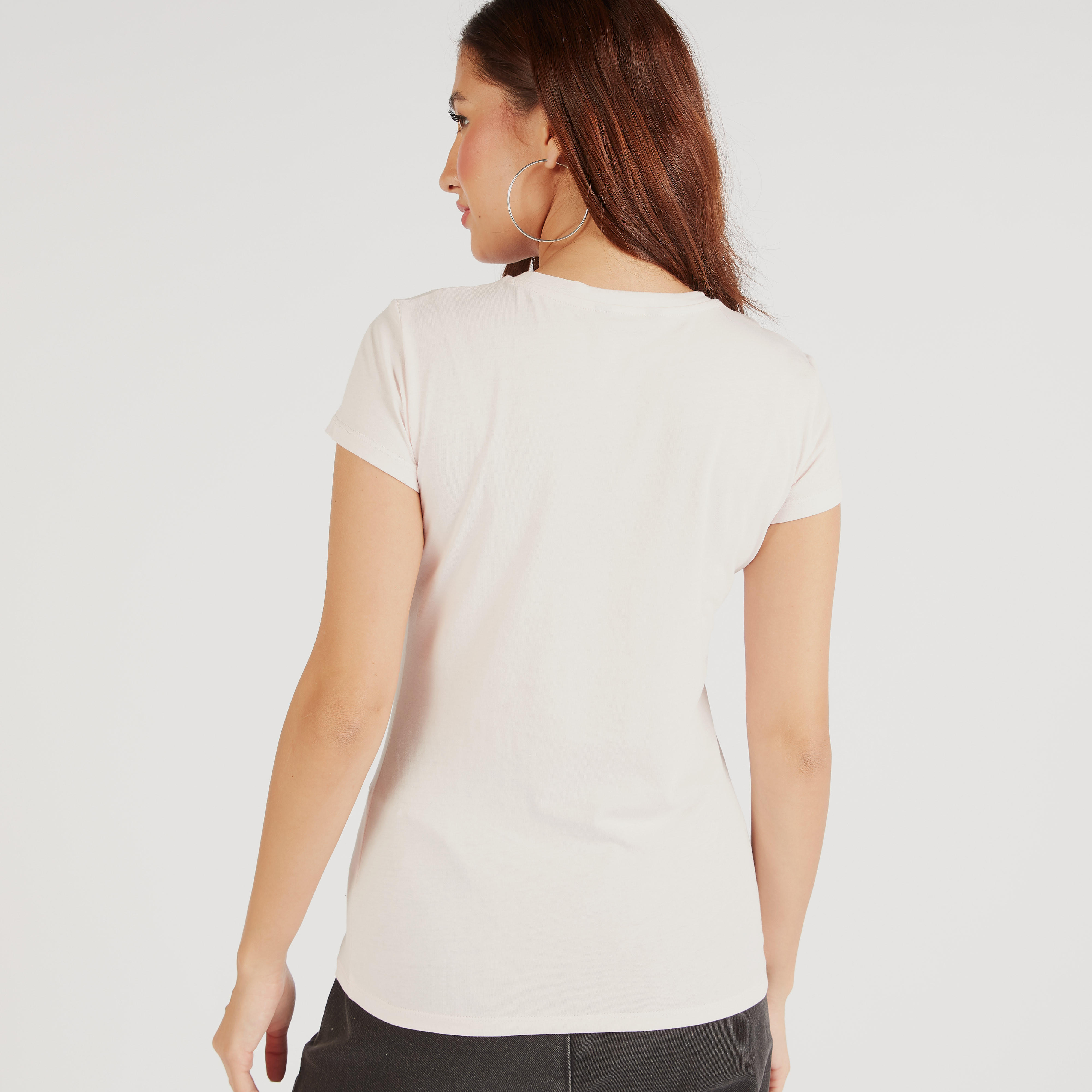 تيشيرت بياقة ضيّقة وأكمام كاب وطبعات-women-clothing-tshirts-image-3