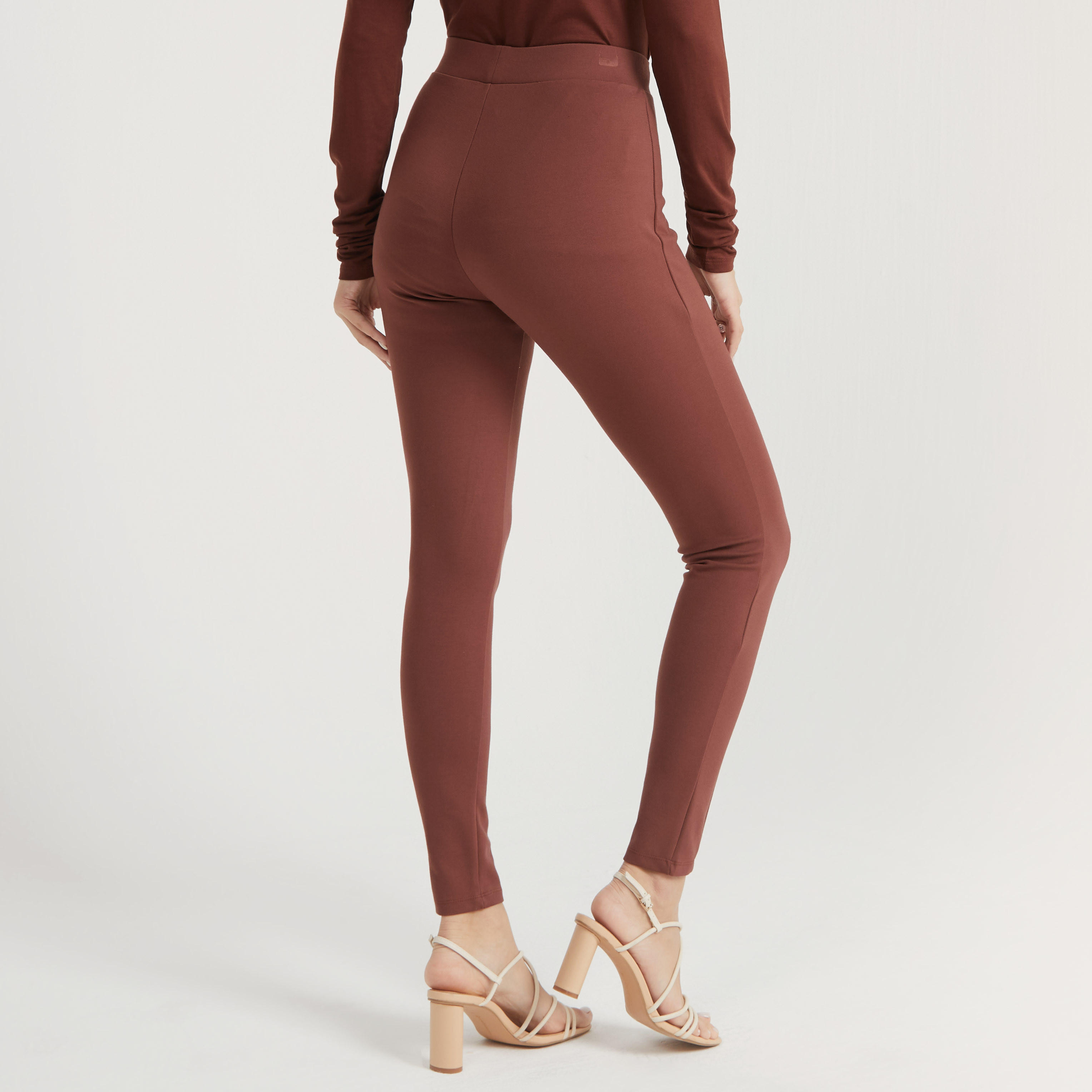 بنطلون ليقنز سادة بخصر مطاطي متوسط الارتفاع-women-clothing-bottoms-leggings-image-16