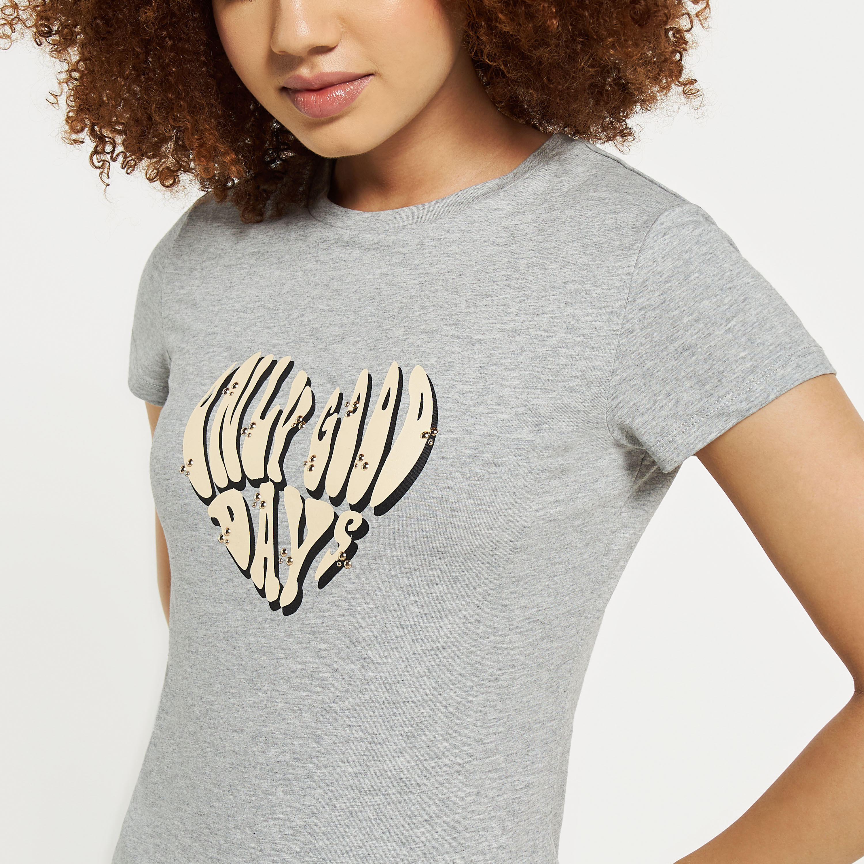 تيشيرت بياقة ضيقة وأكمام كاب وطبعات-women-clothing-tshirts-image-4