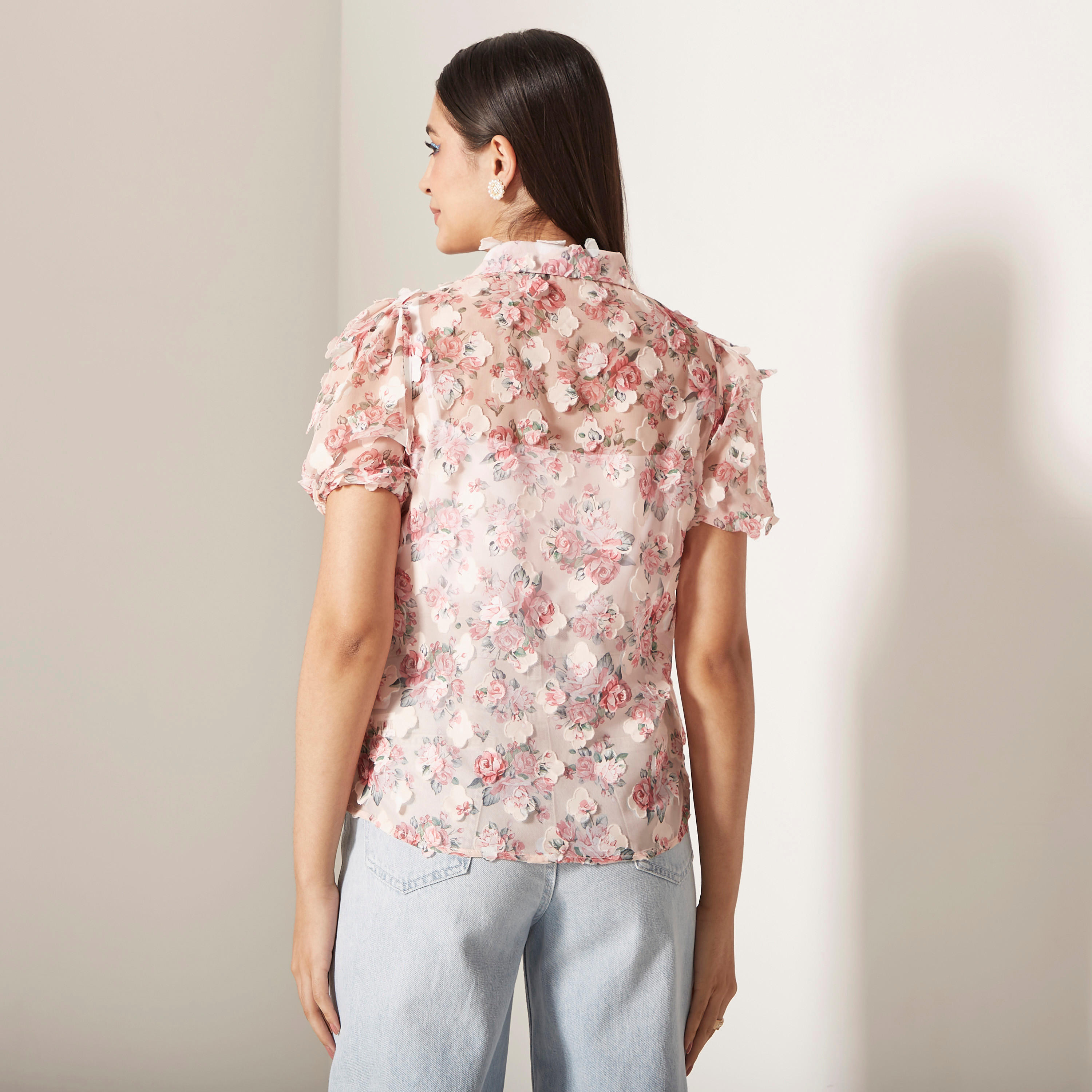 قميص بأكمام منفوخة وزر إغلاق وطبعات أزهار-women-clothing-shirtsandblouses-shirts-image-3