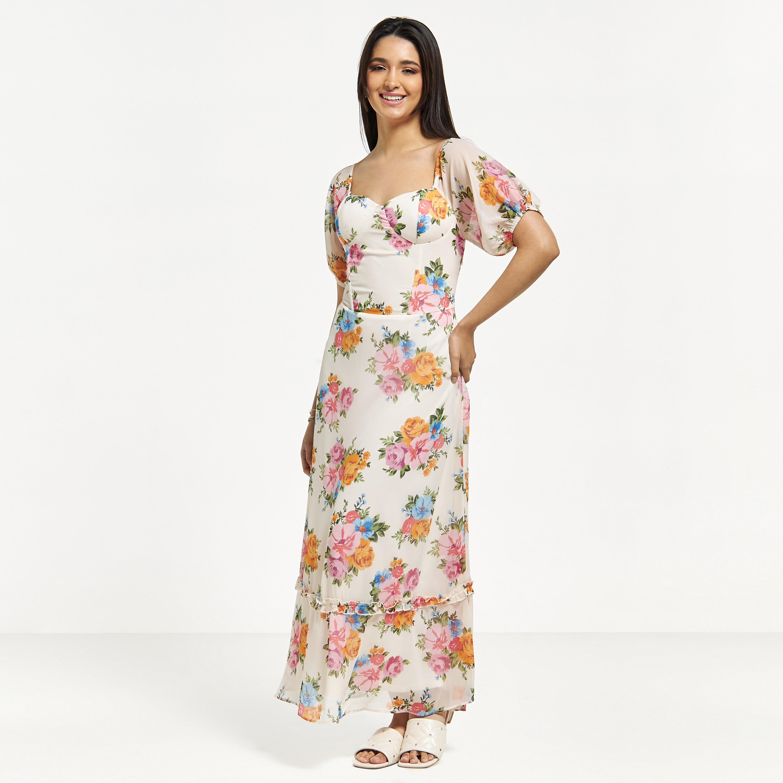 فستان طويل بياقة سويت هارت وطبعات أزهار-women-clothing-dresses-image-5