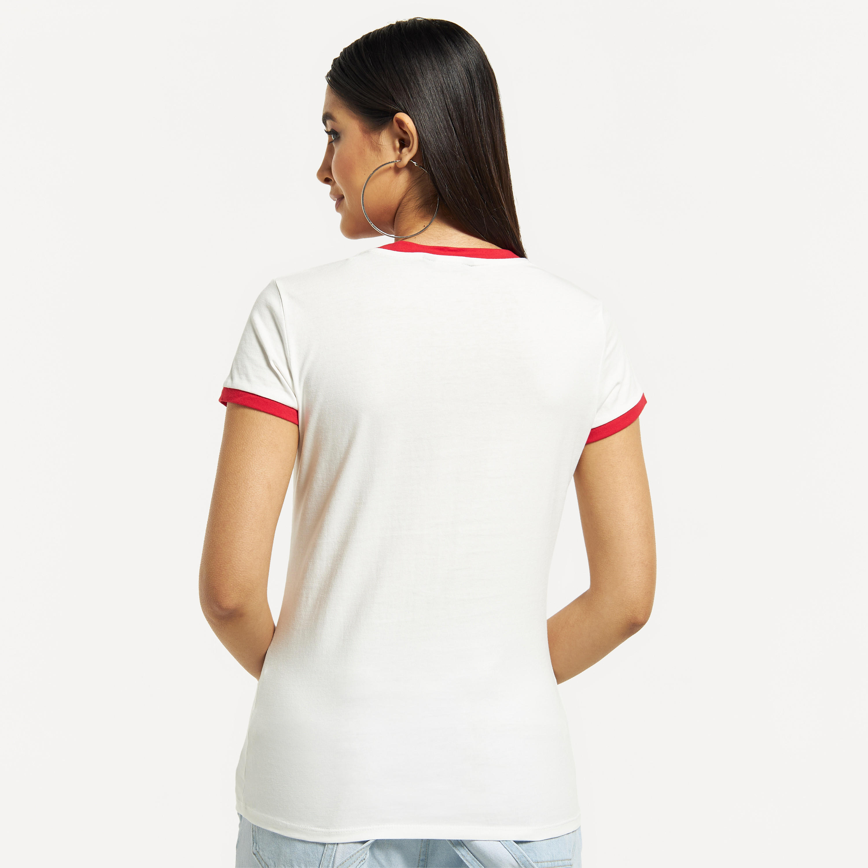 تيشيرت بأكمام قصيرة وياقة ضيقة وطبعات كرز-women-clothing-tshirts-image-3