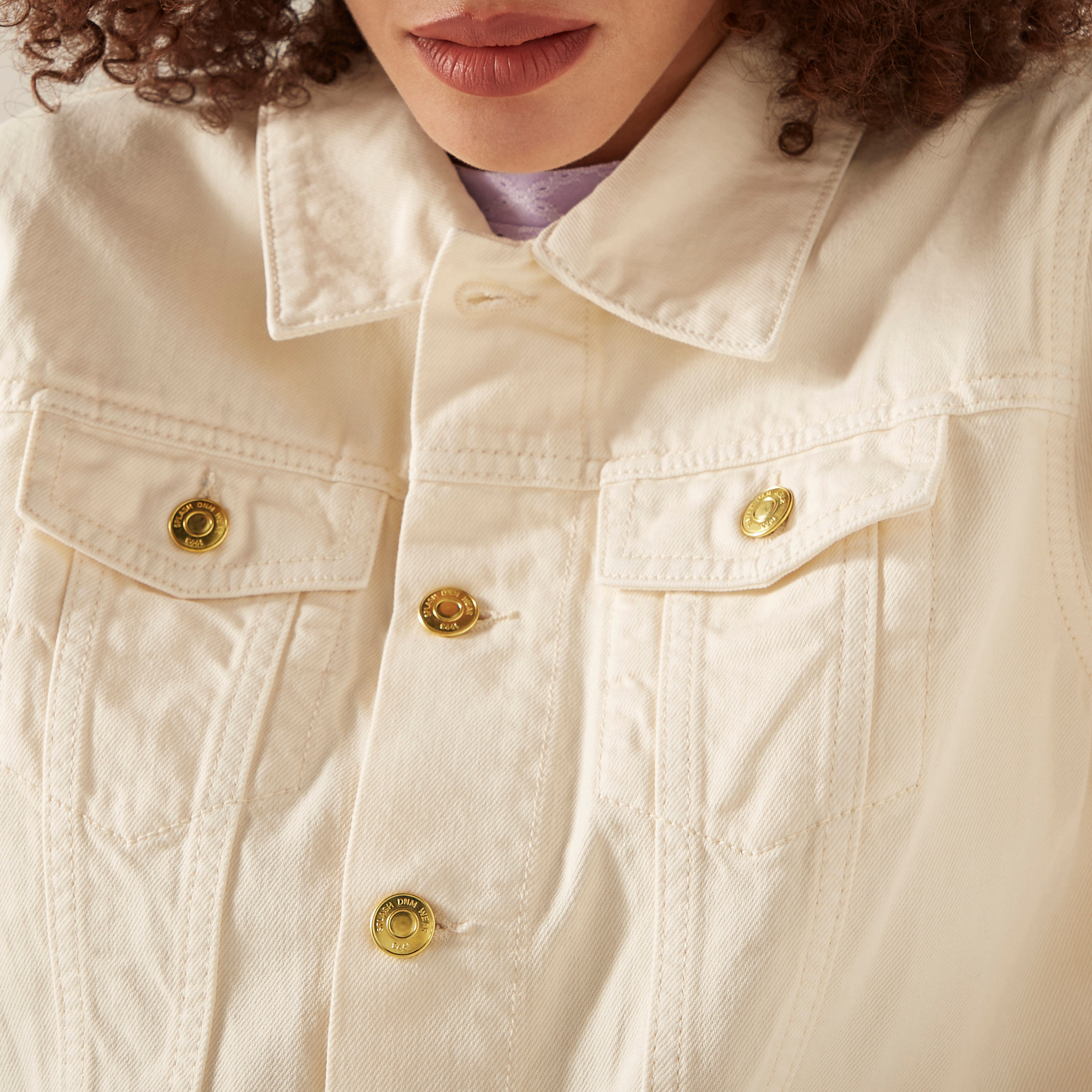 جاكيت تراكر دنيم سادة بجيوب من لي كوبر-women-winterwear-coatsandjackets-jackets-image-1