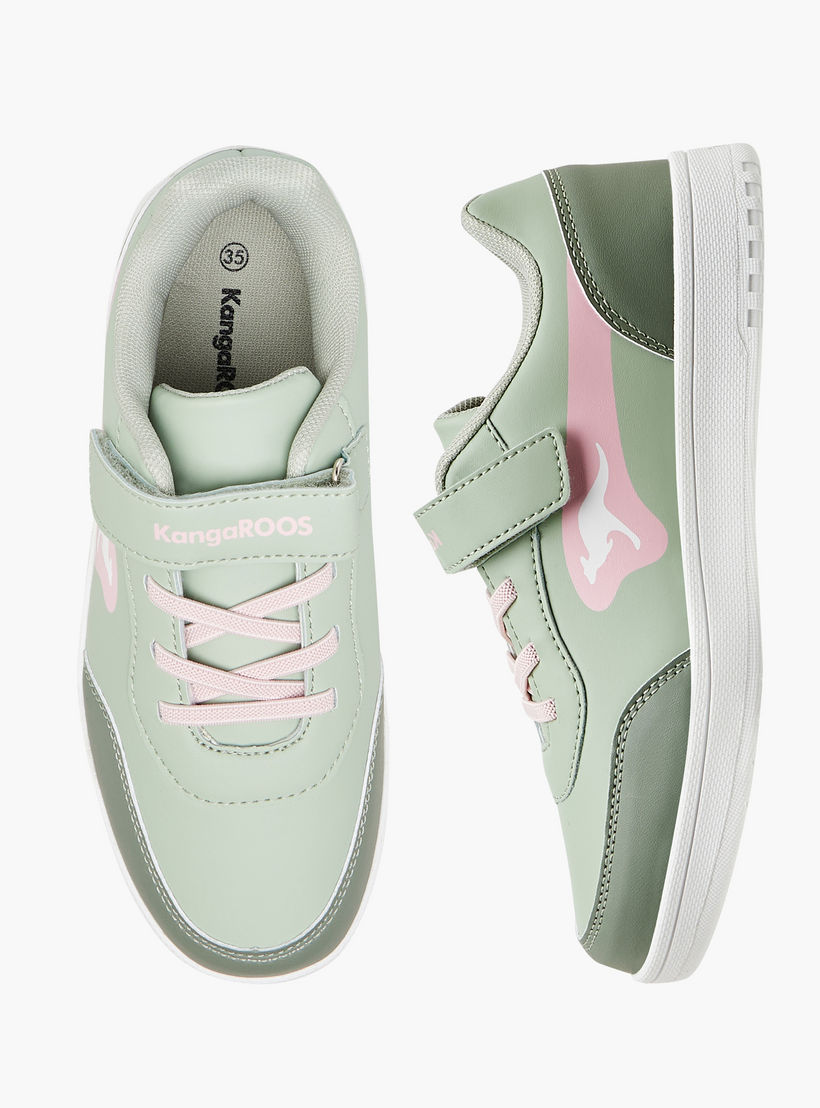 حذاء سنيكرز بشريط إغلاق لاصق للبنات من كانجاروس-girls-shoes-sneakers-image-1