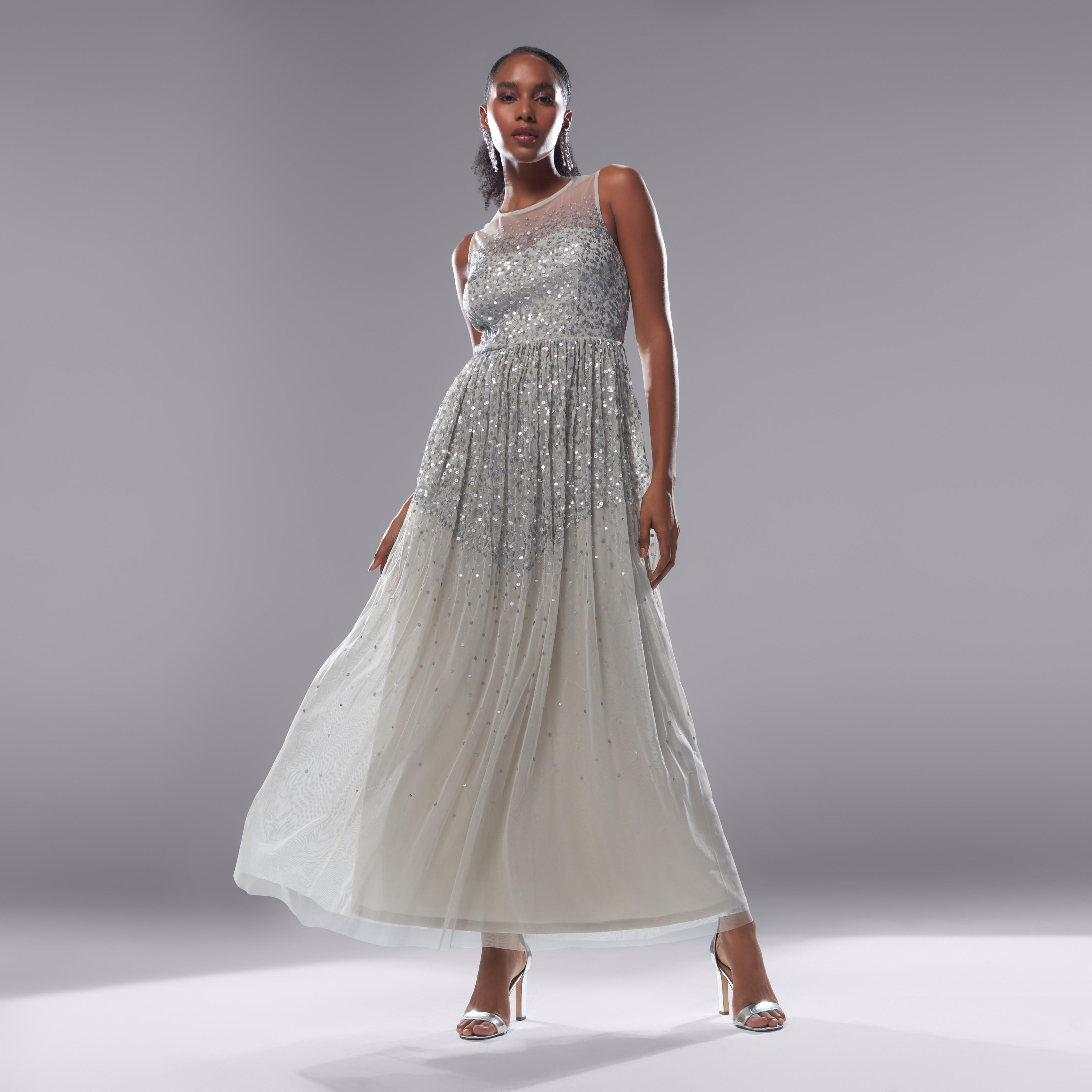 فستان طويل مزيّن دون أكمام بياقة مستديرة-women-clothing-dresses-image-1