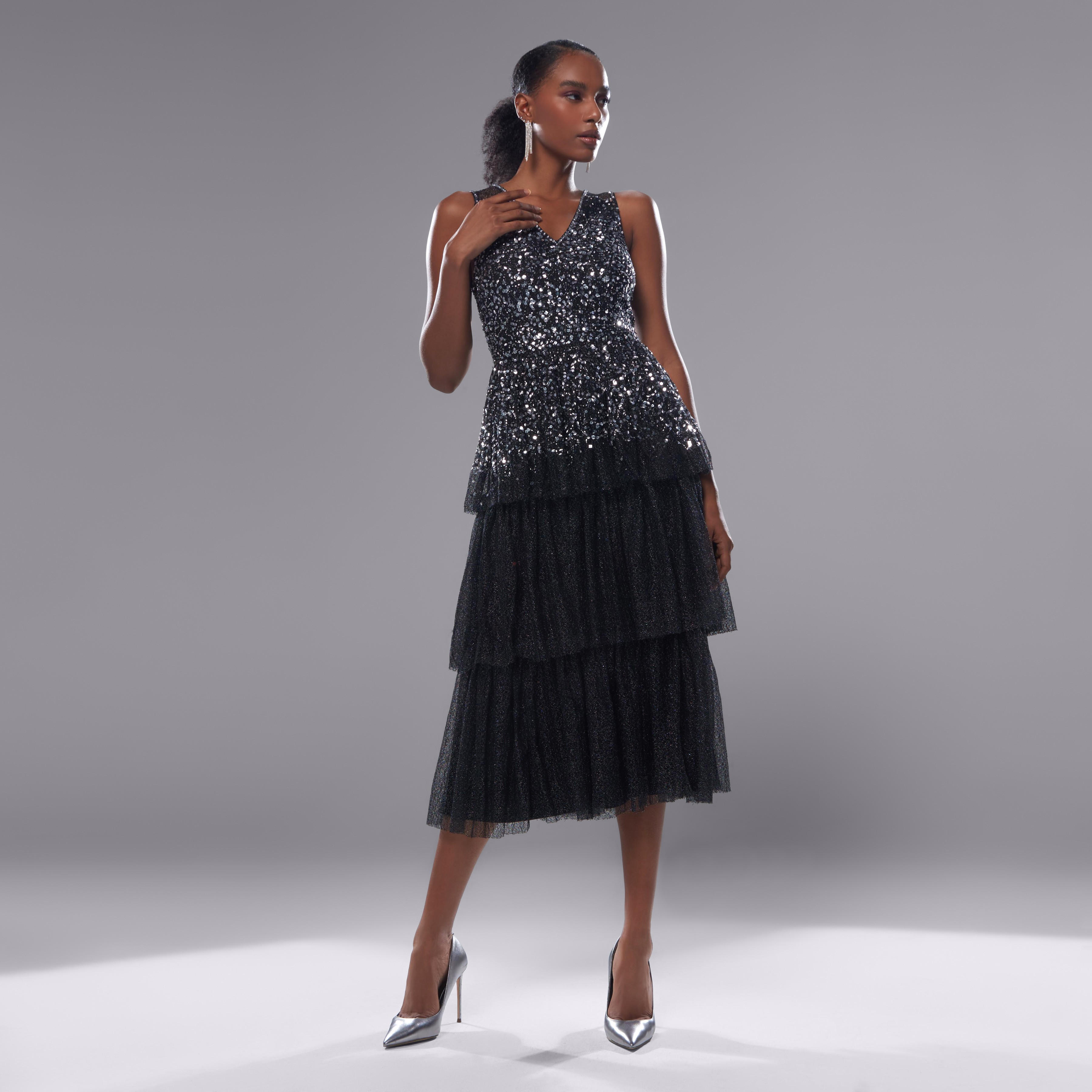 فستان مزيّن دون أكمام بياقة V-women-clothing-dresses-image-1