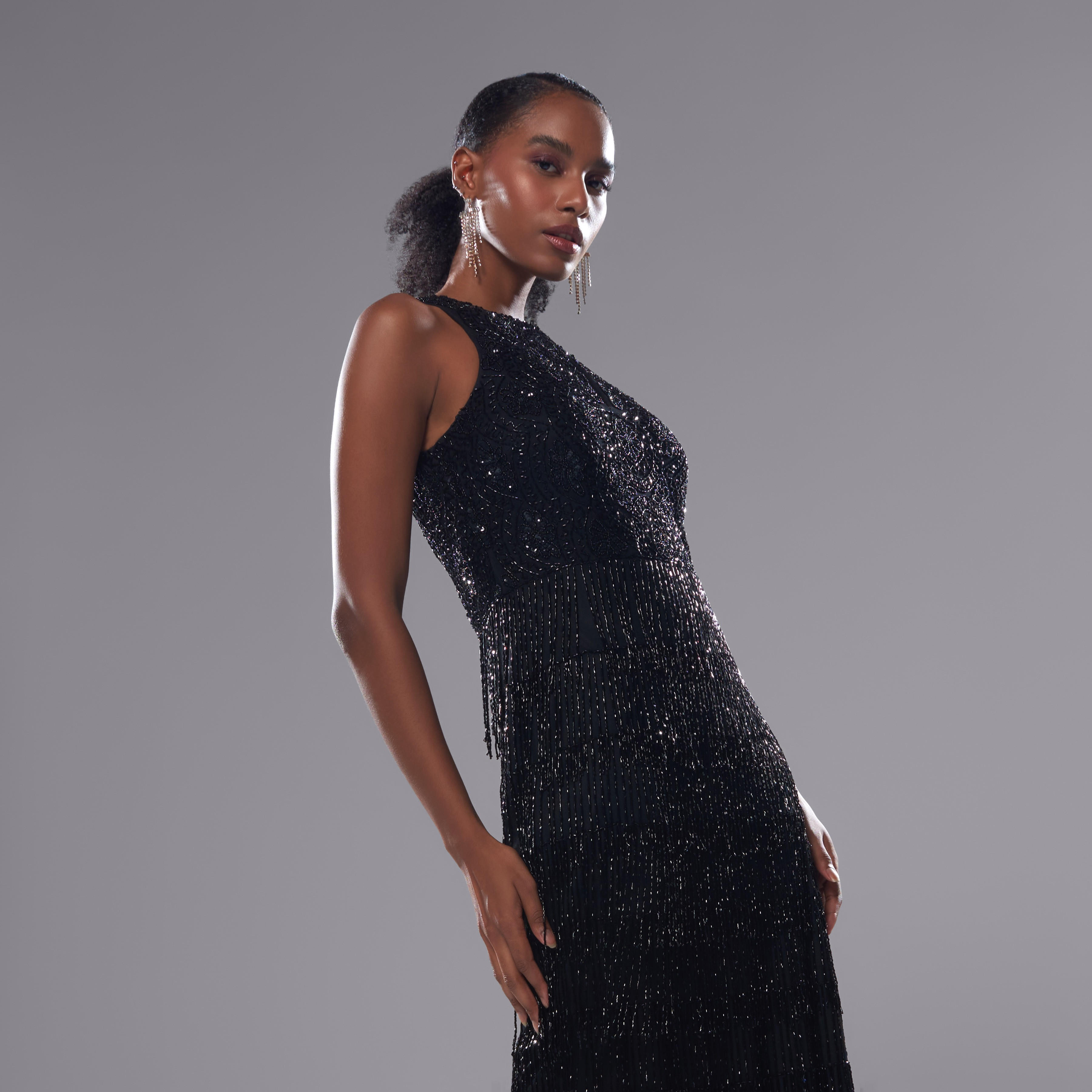 فستان مزيّن بتفاصيل مفرغة-women-clothing-dresses-image-5