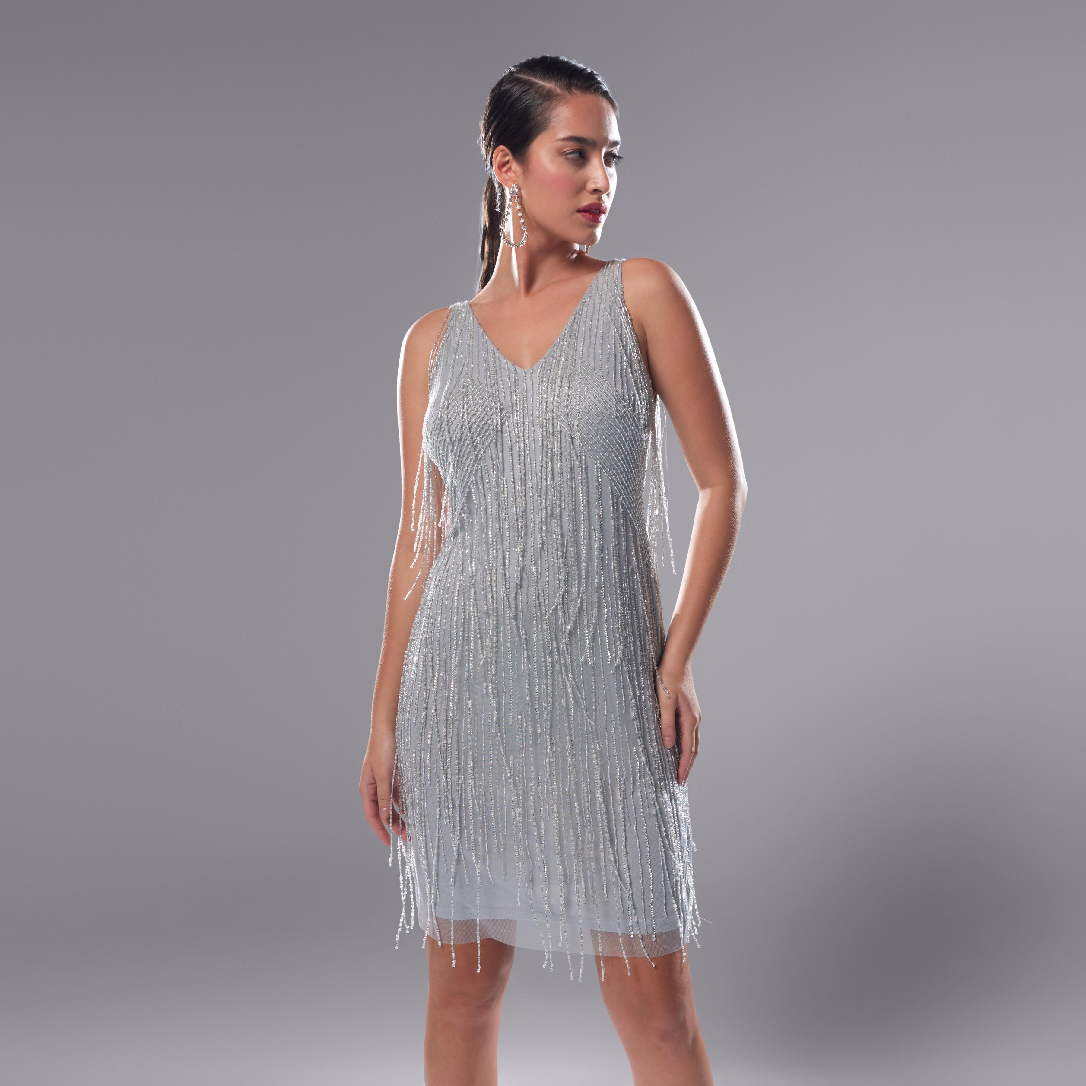 فستان واسع دون أكمام مزين بياقة V-women-clothing-dresses-image-1