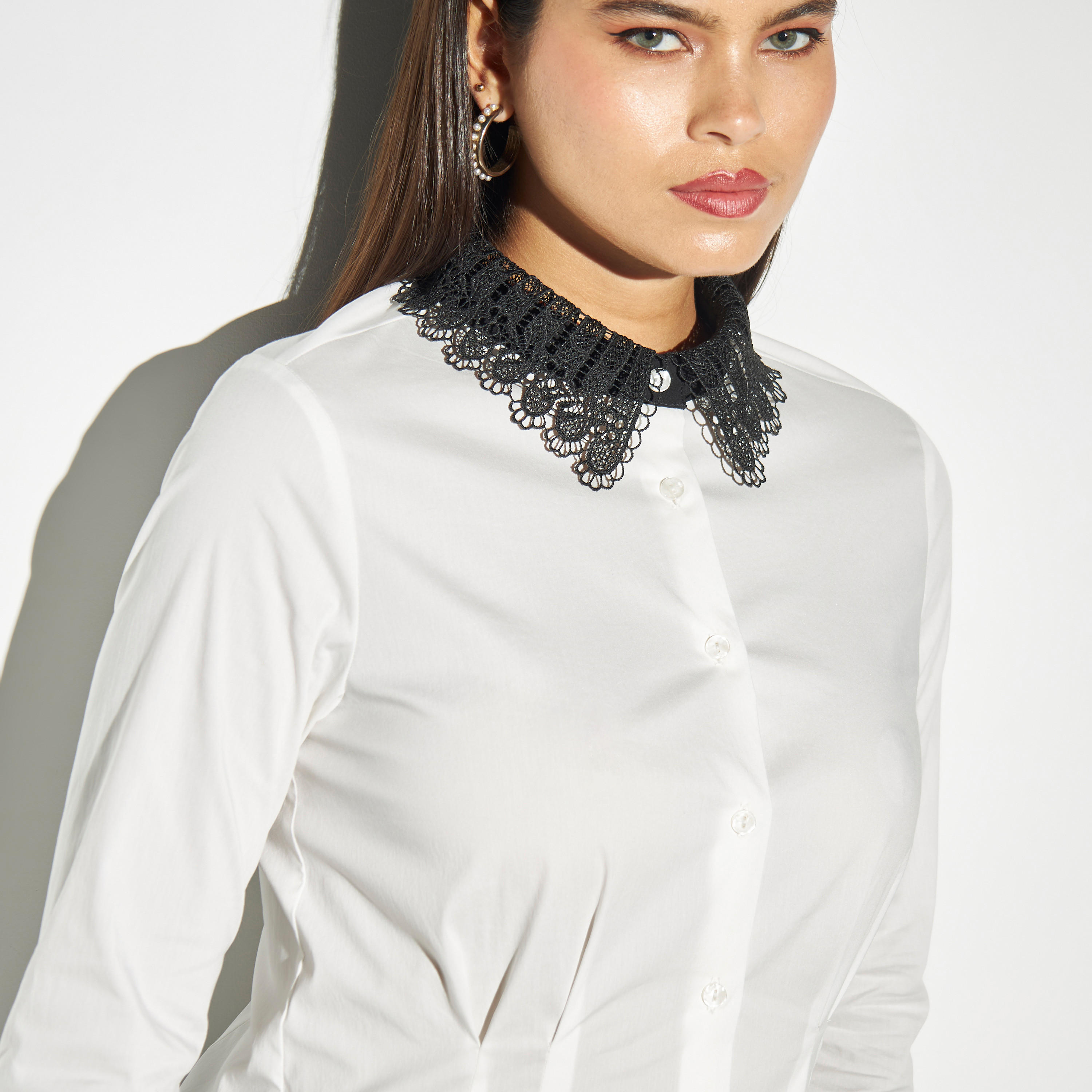 قميص بياقة دانتيل بأكمام طويلة-women-clothing-shirtsandblouses-shirts-image-4