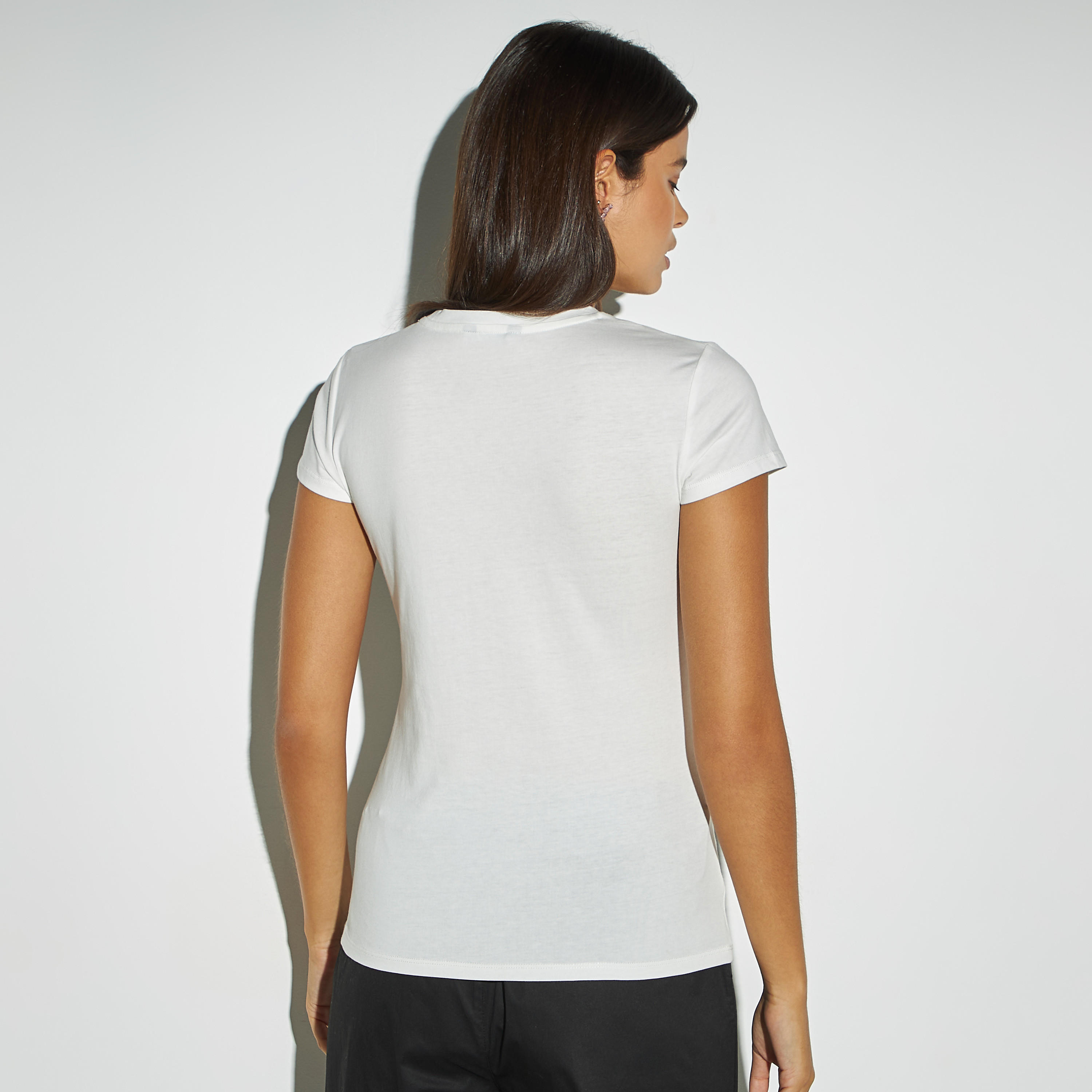 تيشيرت بياقة ضيّقة وأكمام قصيرة وطبعات-women-clothing-tshirts-image-3