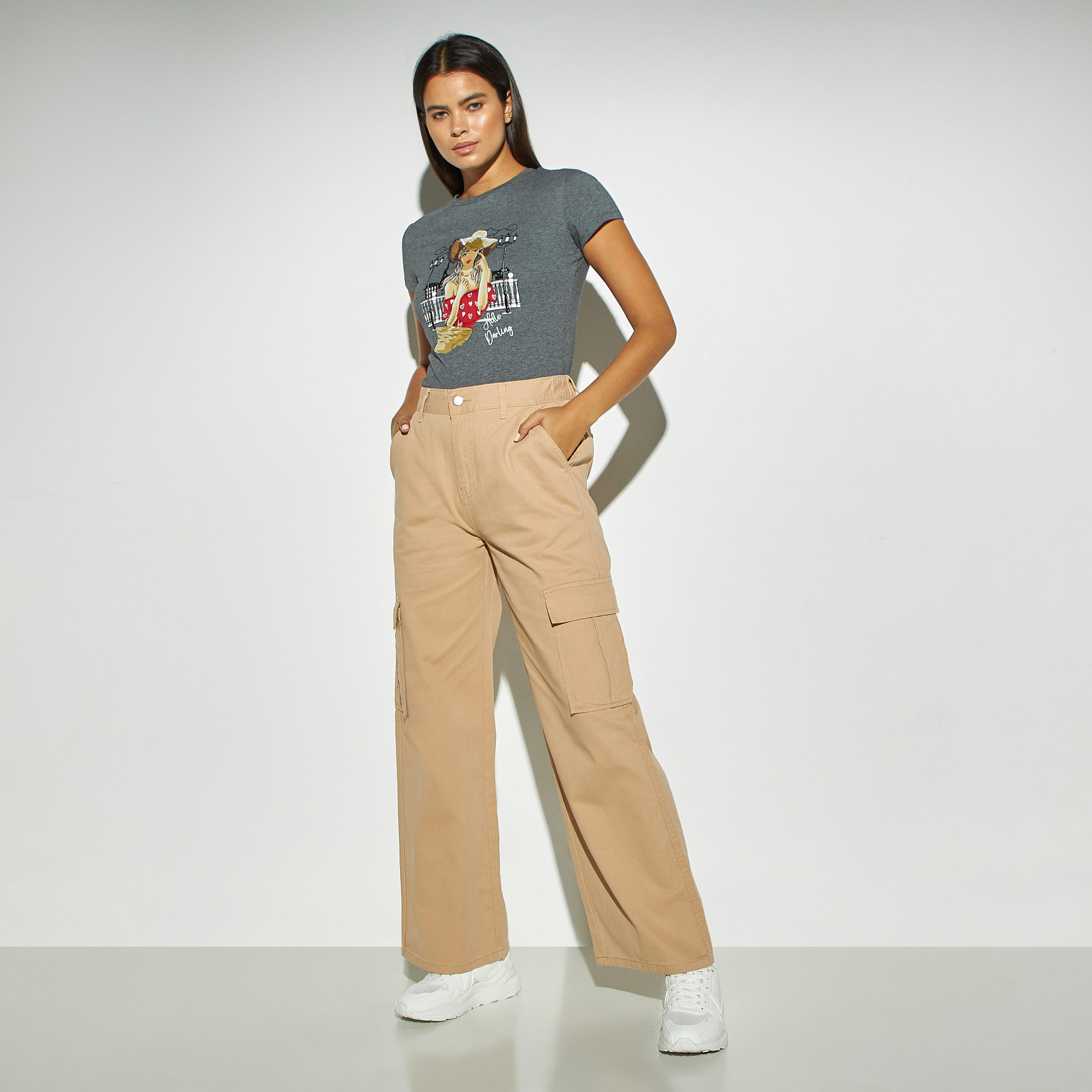 تيشيرت بياقة ضيقة وأكمام كاب وطبعات-women-clothing-tshirts-image-2