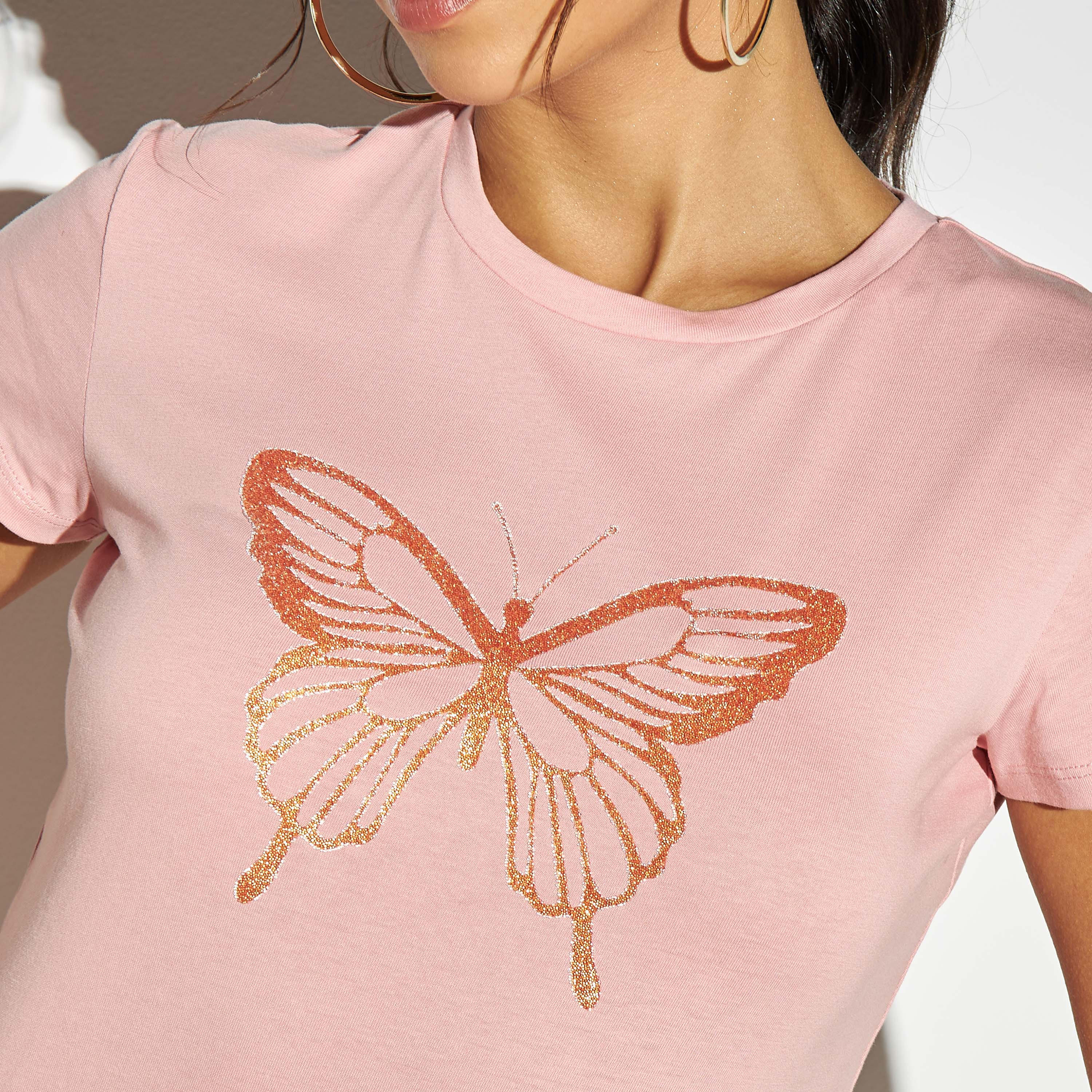 تيشيرت بياقة ضيقة وأكمام قصيرة وطبعات-women-clothing-tshirts-image-3