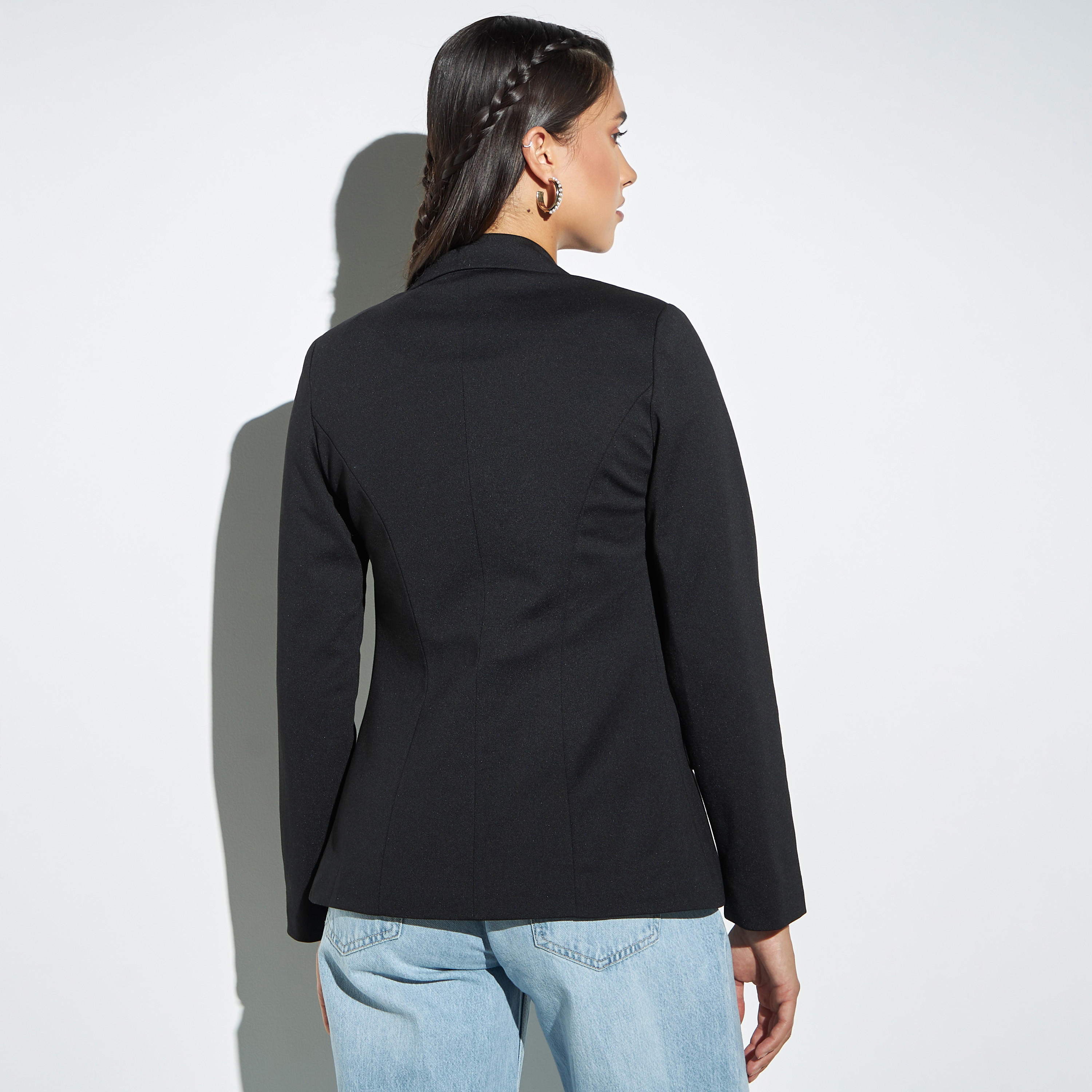 جاكيت بليزر سادة بياقة طويلة مطوية وجيوب-women-clothing-coatsandjackets-blazers-image-2