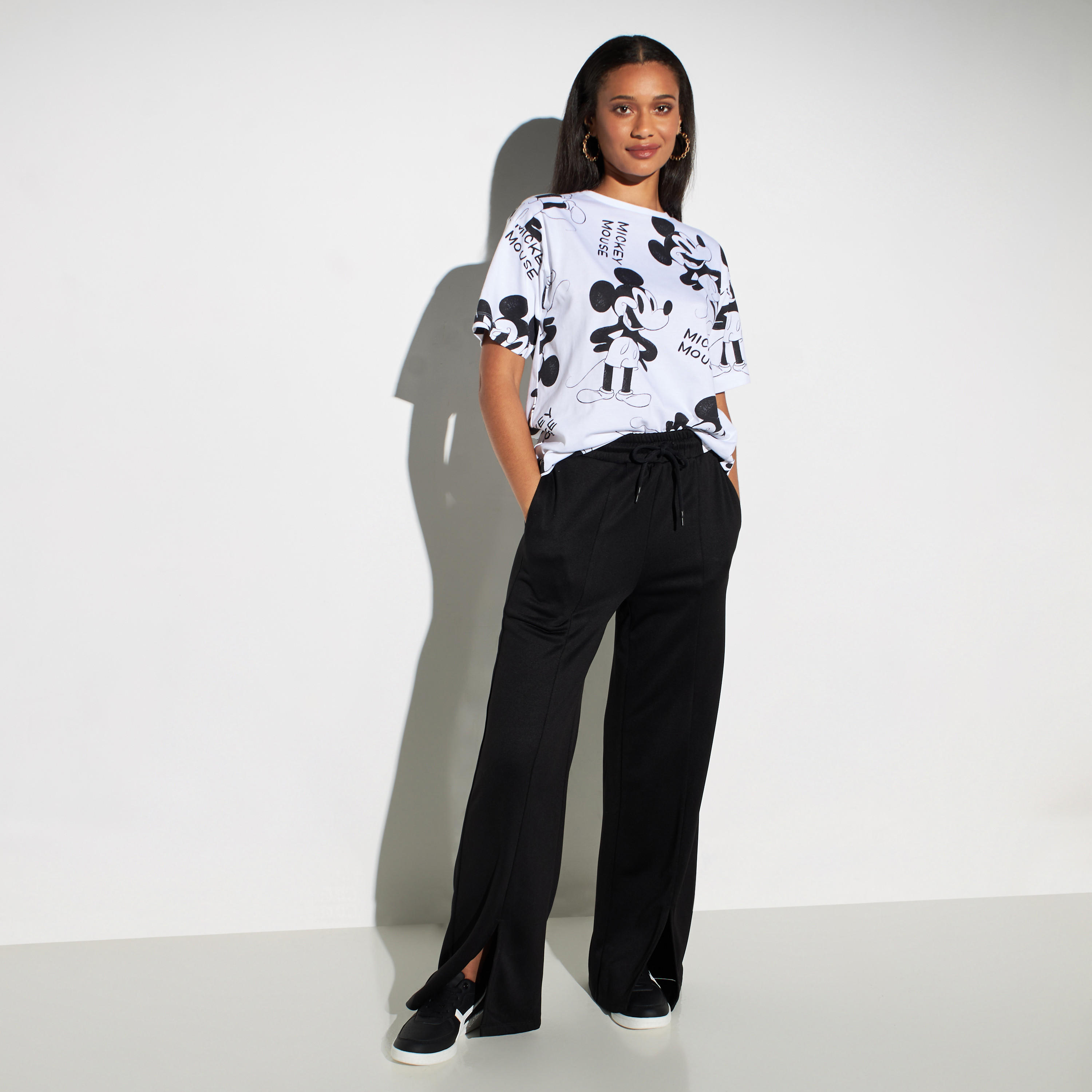 بنطلون رياضي سادة بفتحة أمامية وجيوب ورباط إغلاق-women-clothing-bottoms-joggers-image-4