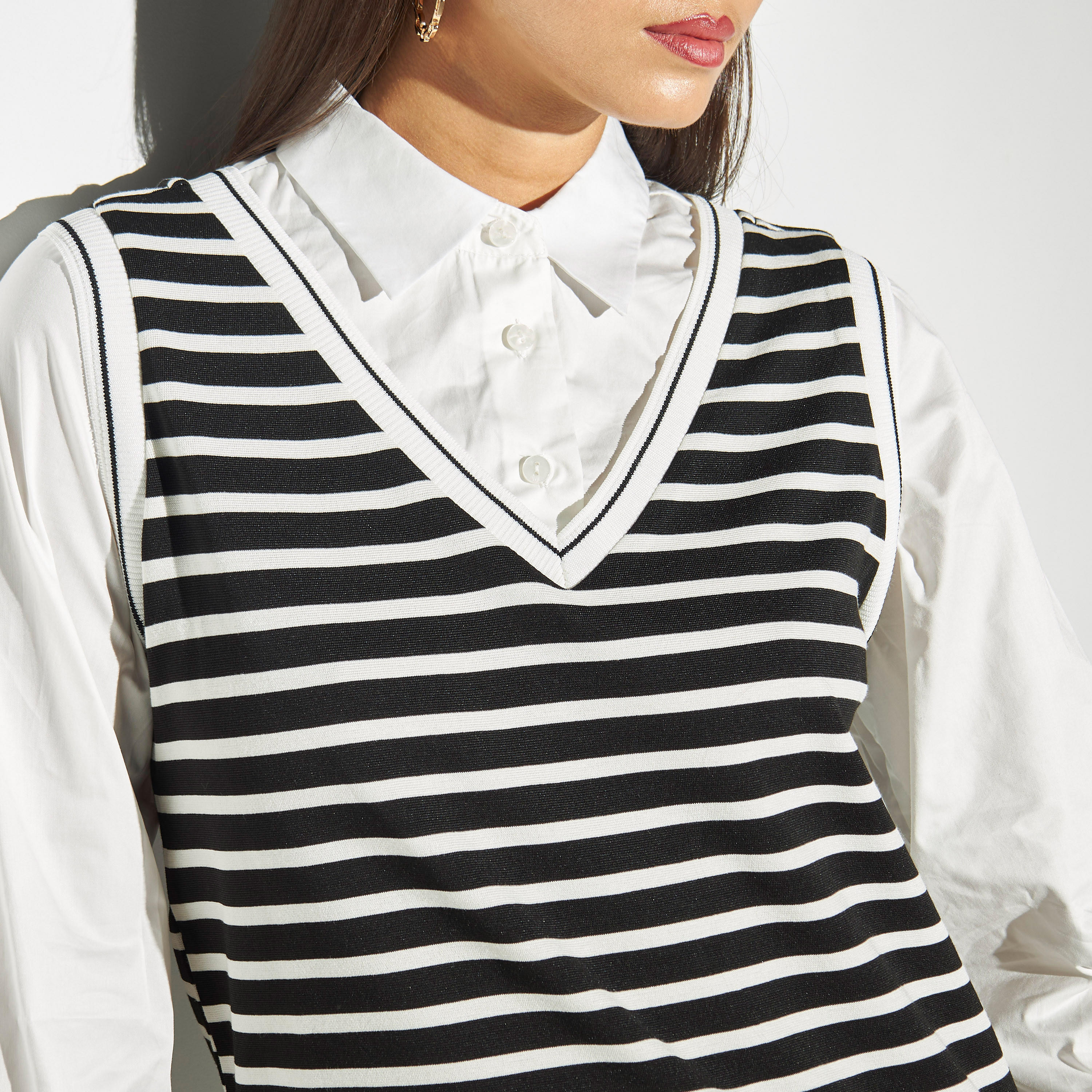 بلوزة مخططة بأكمام طويلة-women-clothing-shirtsandblouses-blouses-image-4