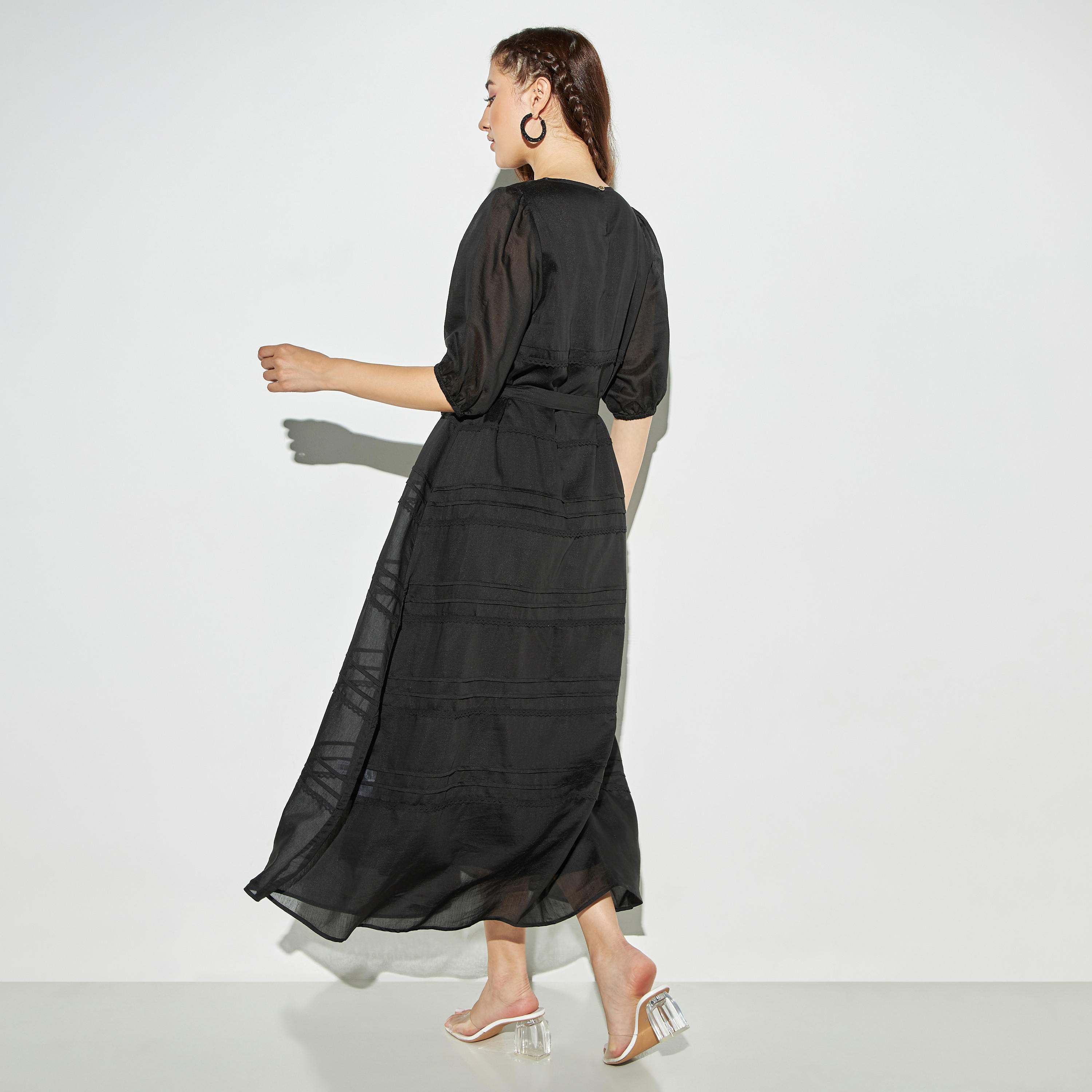 فستان ميدي بأكمام منفوحة وحزام رباط وتفاصيل دانتيل-women-clothing-dresses-image-3