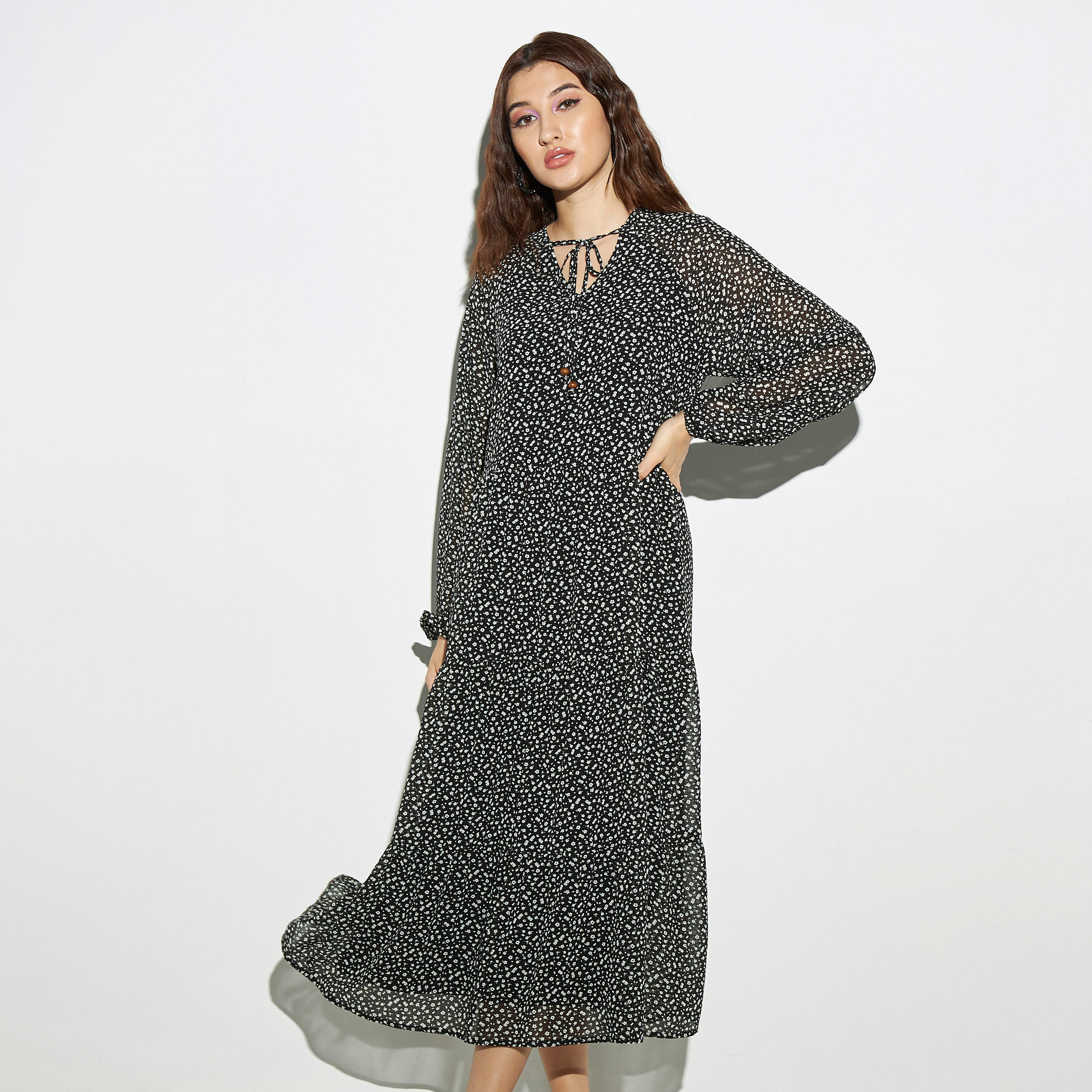 فستان ميدي بياقة برباط وأكمام طويلة وطبعات أزهار-women-clothing-dresses-image-1